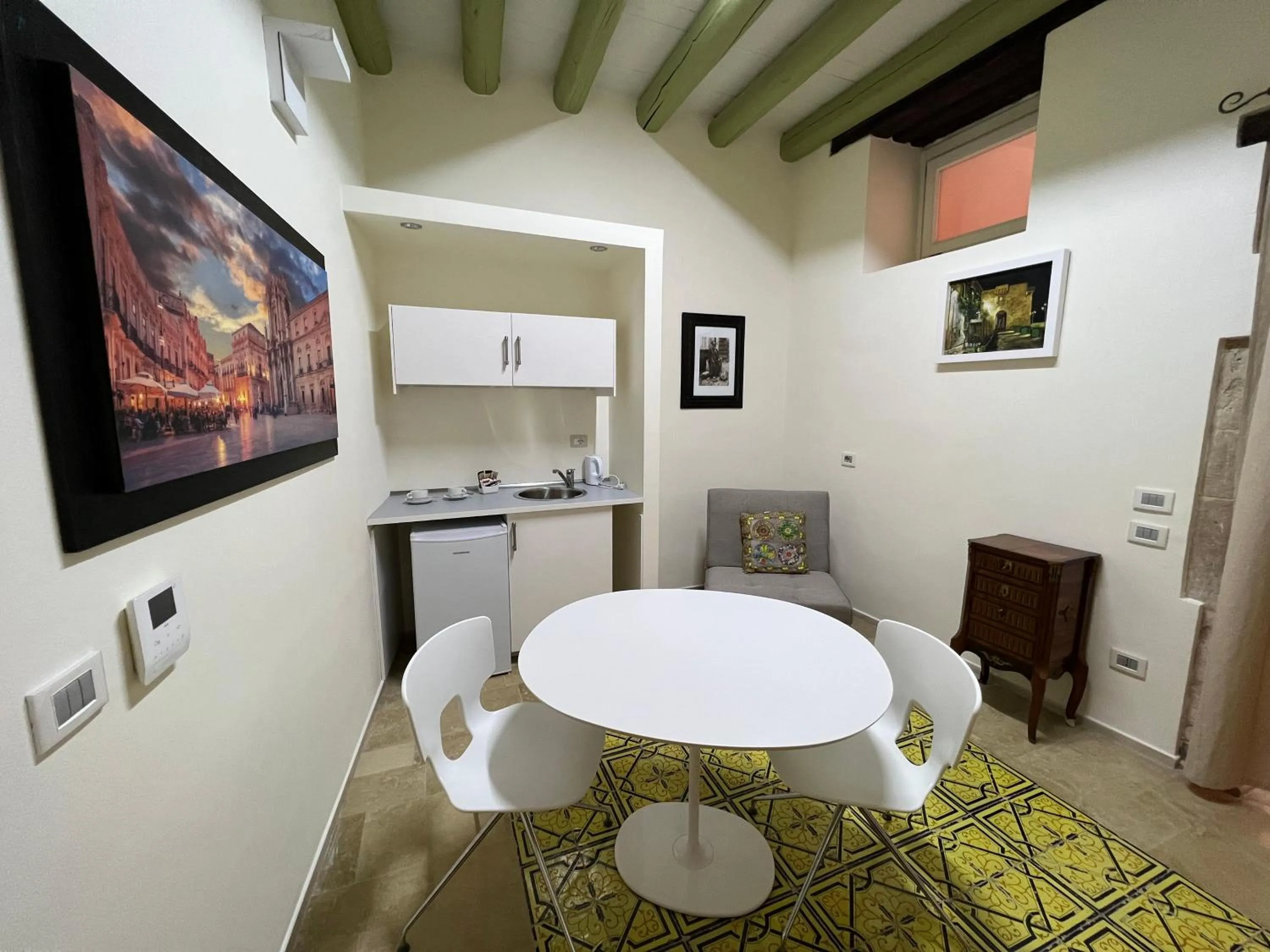 Kitchen or kitchenette in Hotel Ortigia Royal Suite