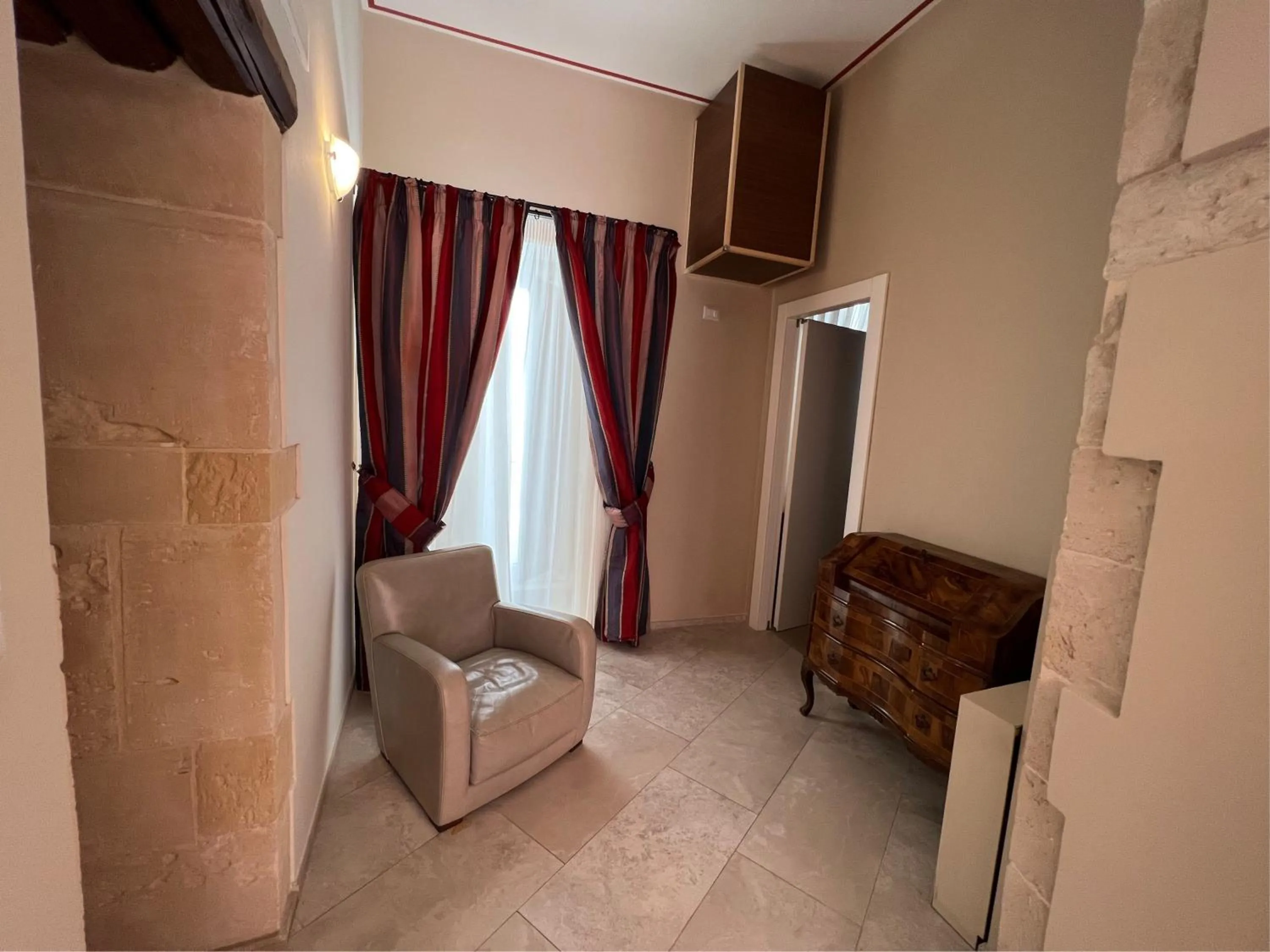 Photo of the whole room in Hotel Ortigia Royal Suite