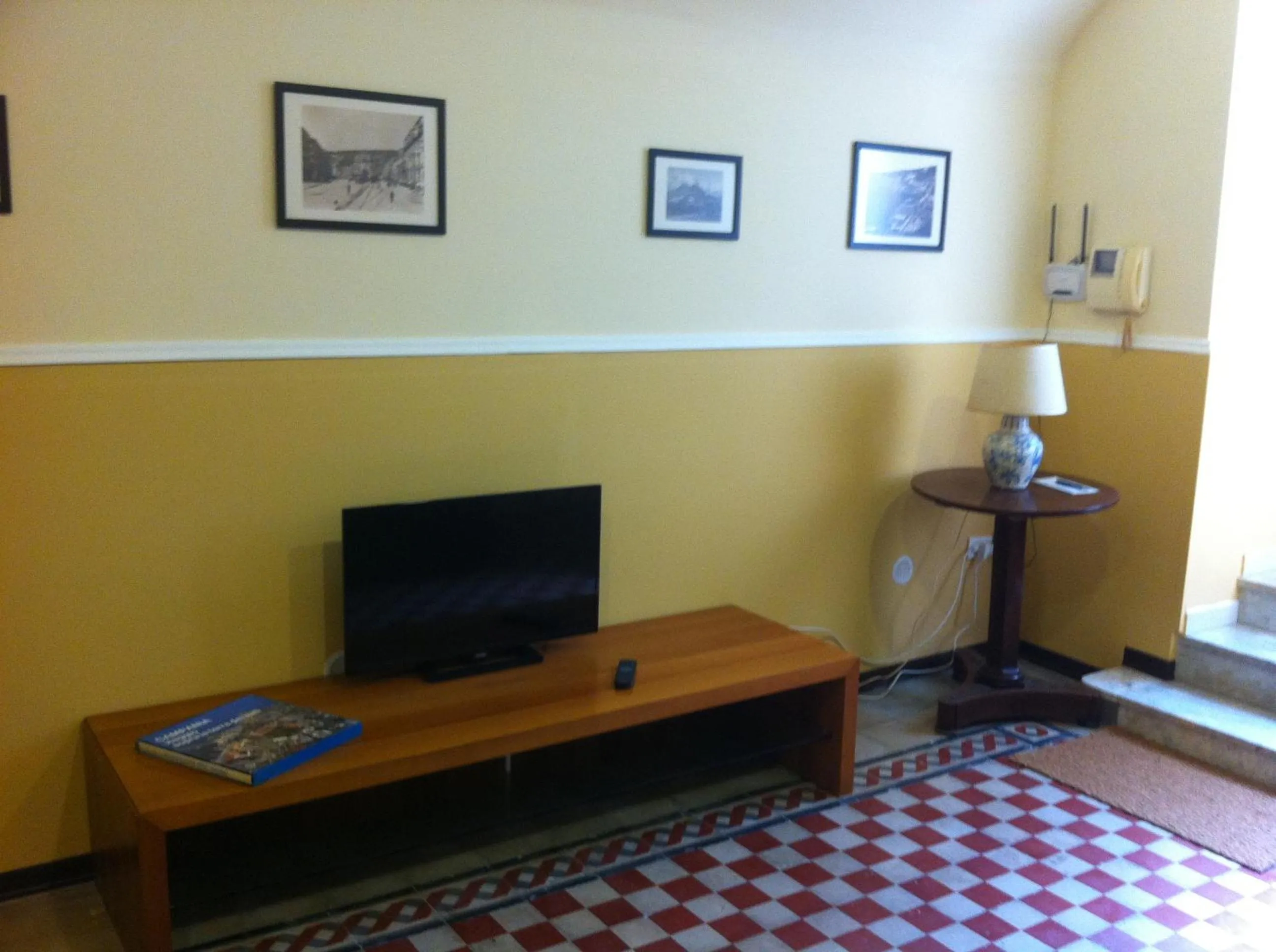 Communal lounge/ TV room in Casa Vacanze Amedeo