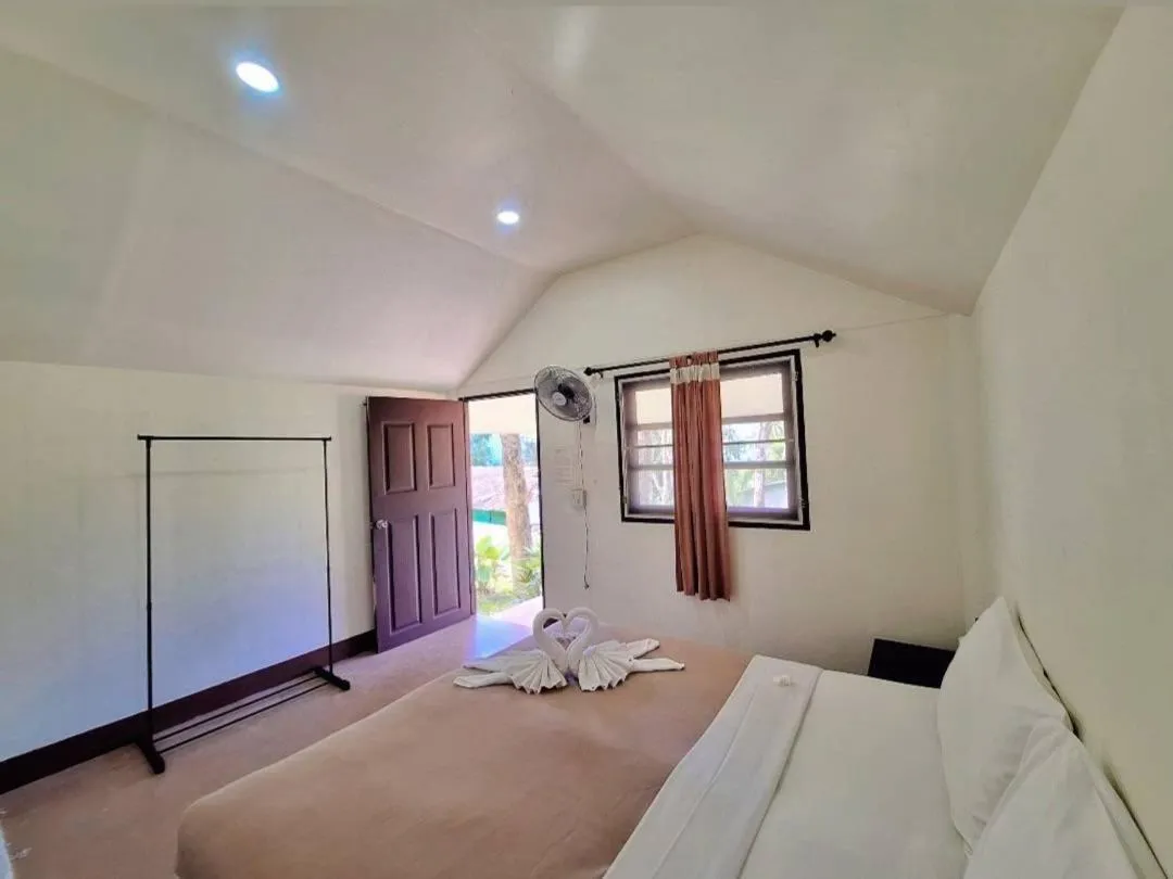 Bed in Koh Mook Rubber Tree Bungalows