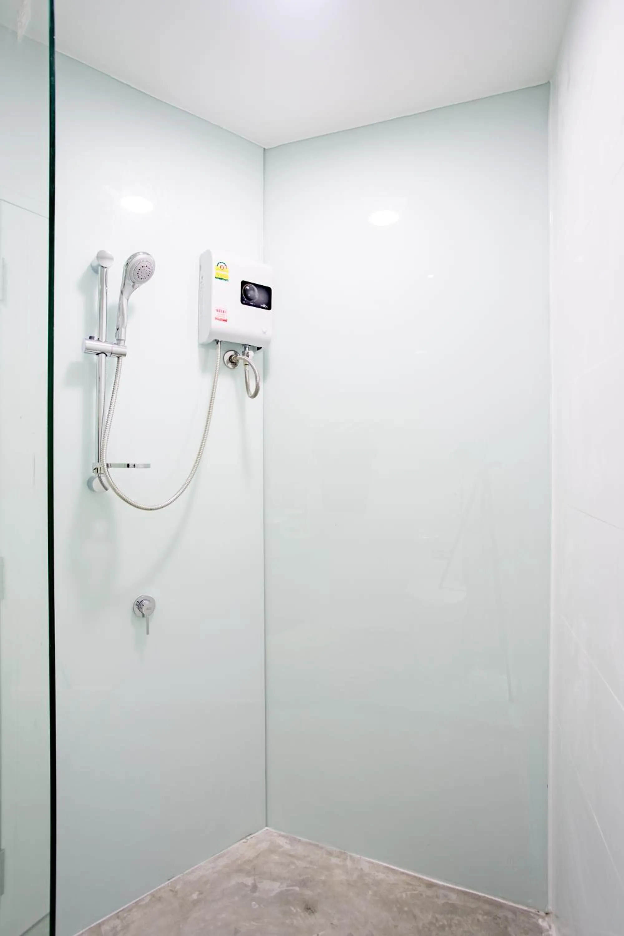 Bathroom in Norn Yaowarat Hotel