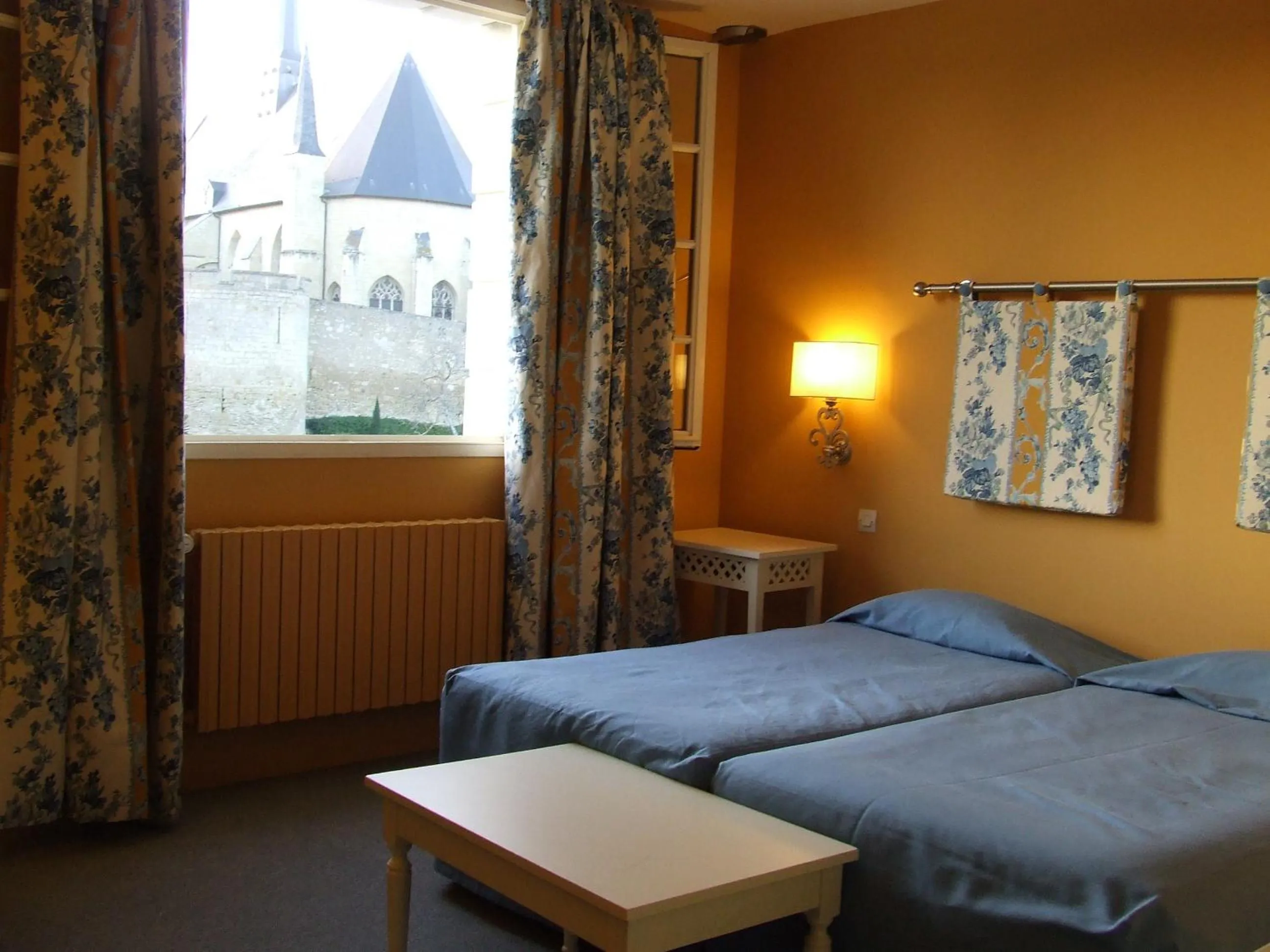 Bedroom in Hotel Spa Le Relais Du Bellay