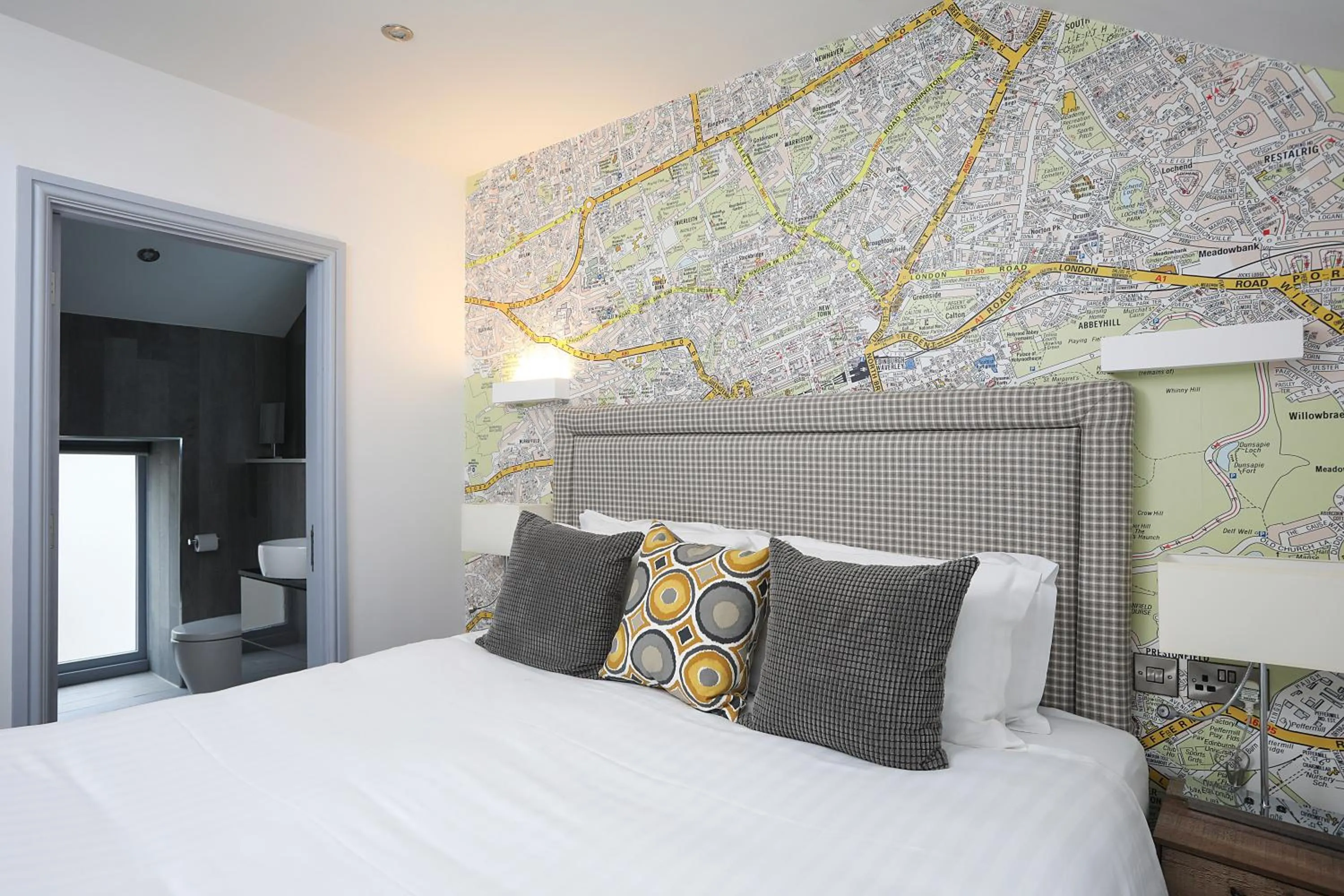 Bed in Cairn Hotel & Apartments