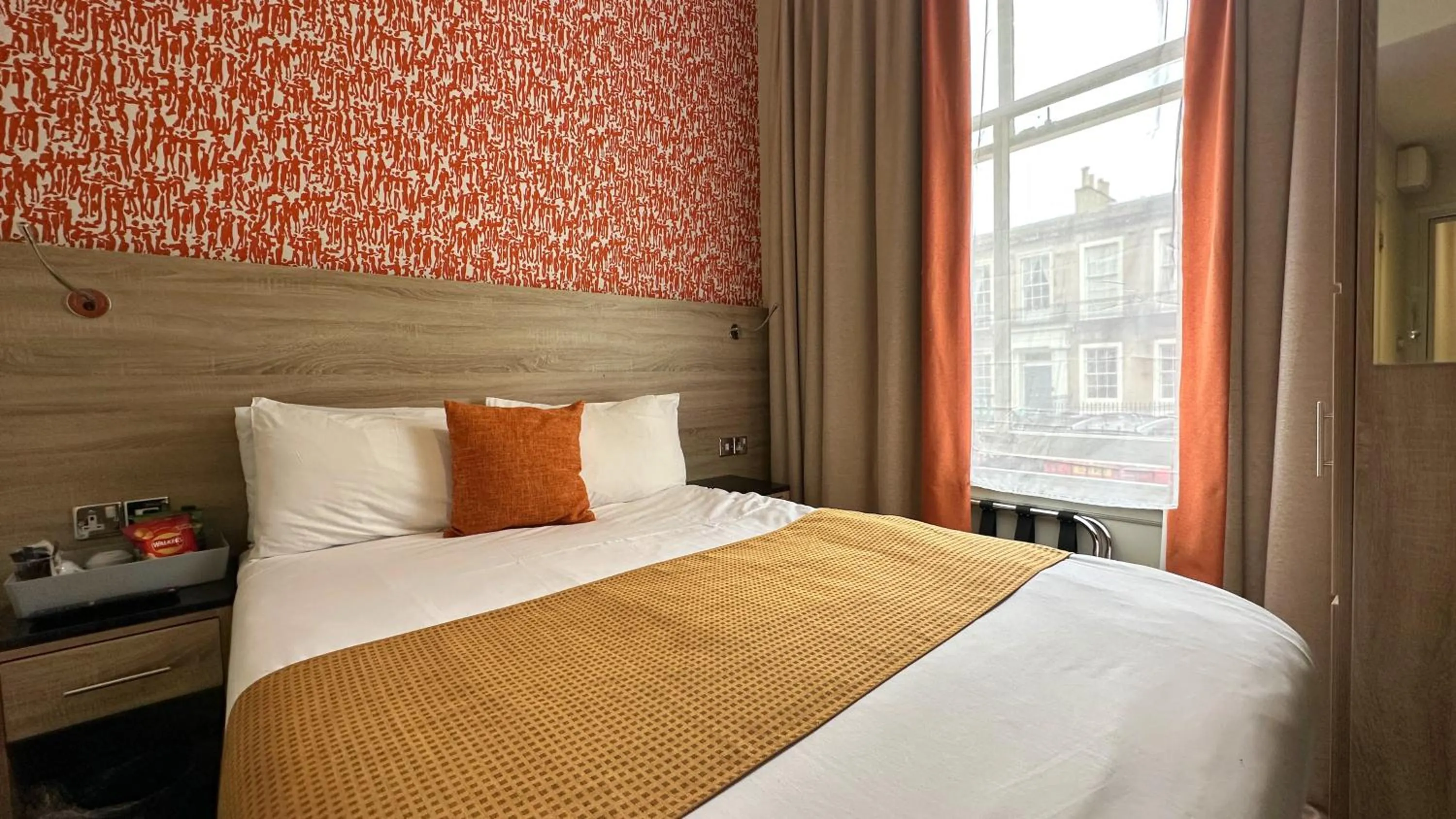 Bedroom, Bed in Cairn Hotel & Apartments