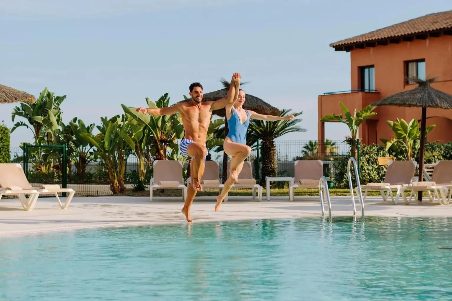 Swimming pool in Hotel Oh Nice Caledonia