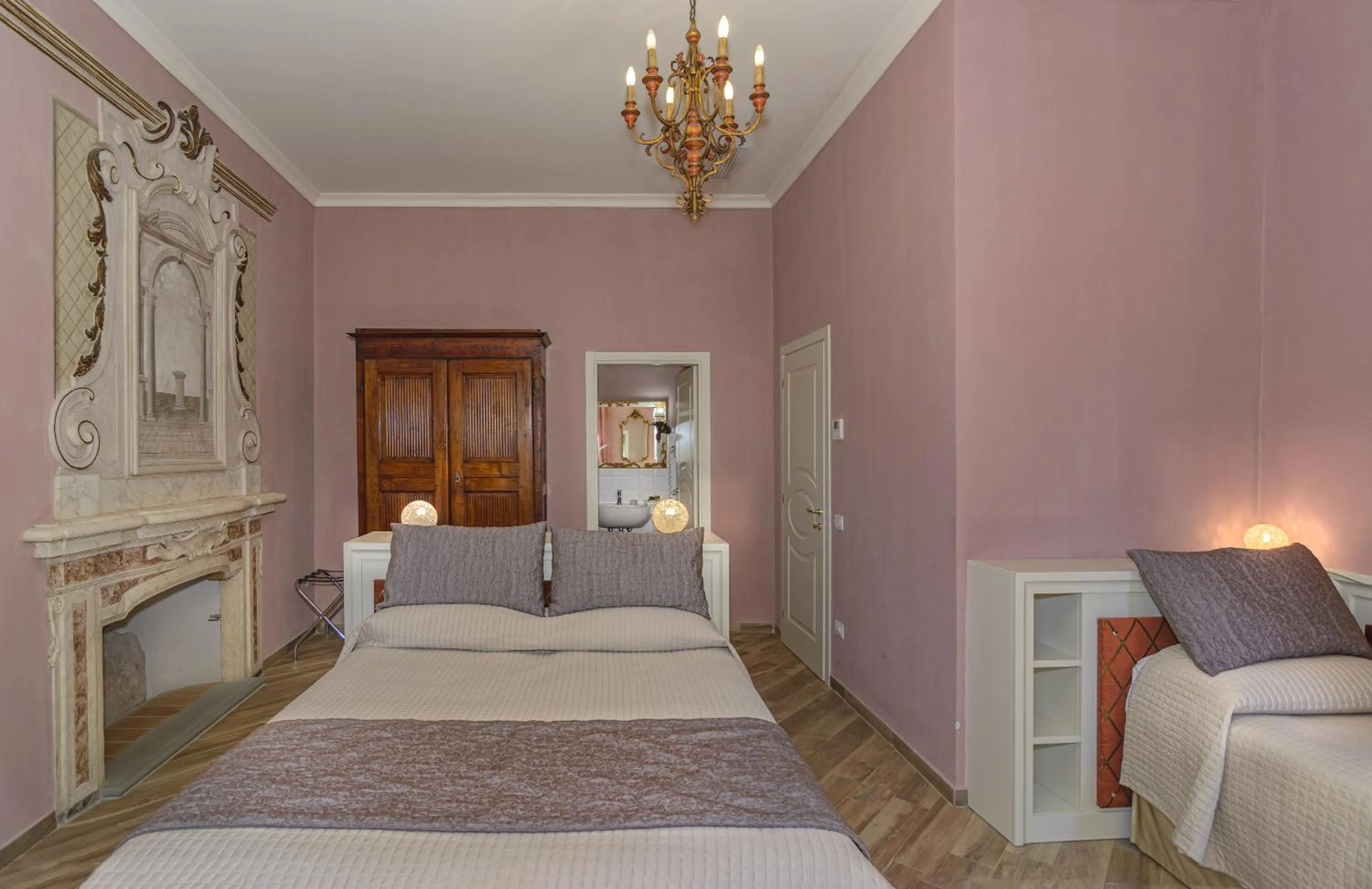 Photo of the whole room, Bed in Villa Agnolaccio Residenza d'Epoca