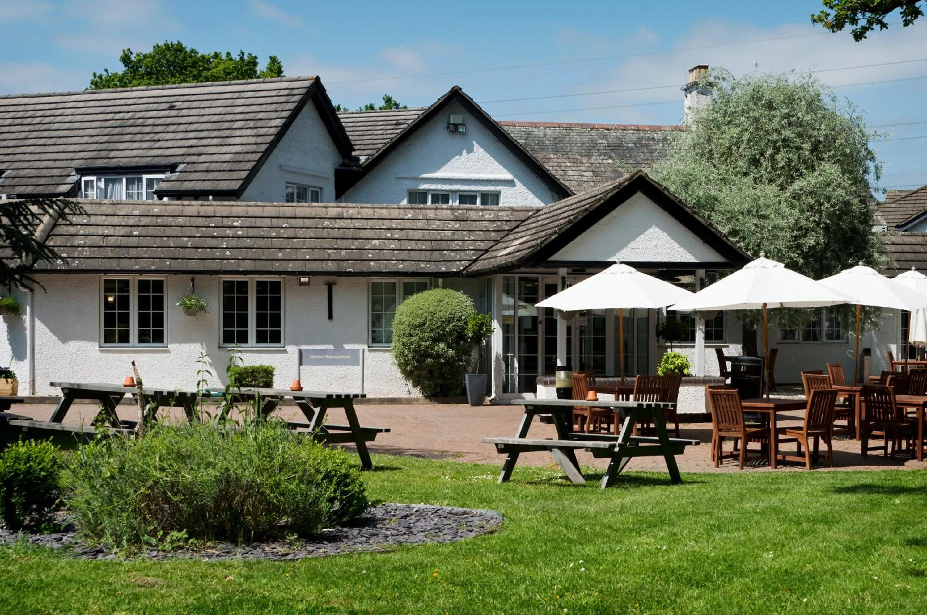 Property building in Basingstoke Country Hotel & Spa