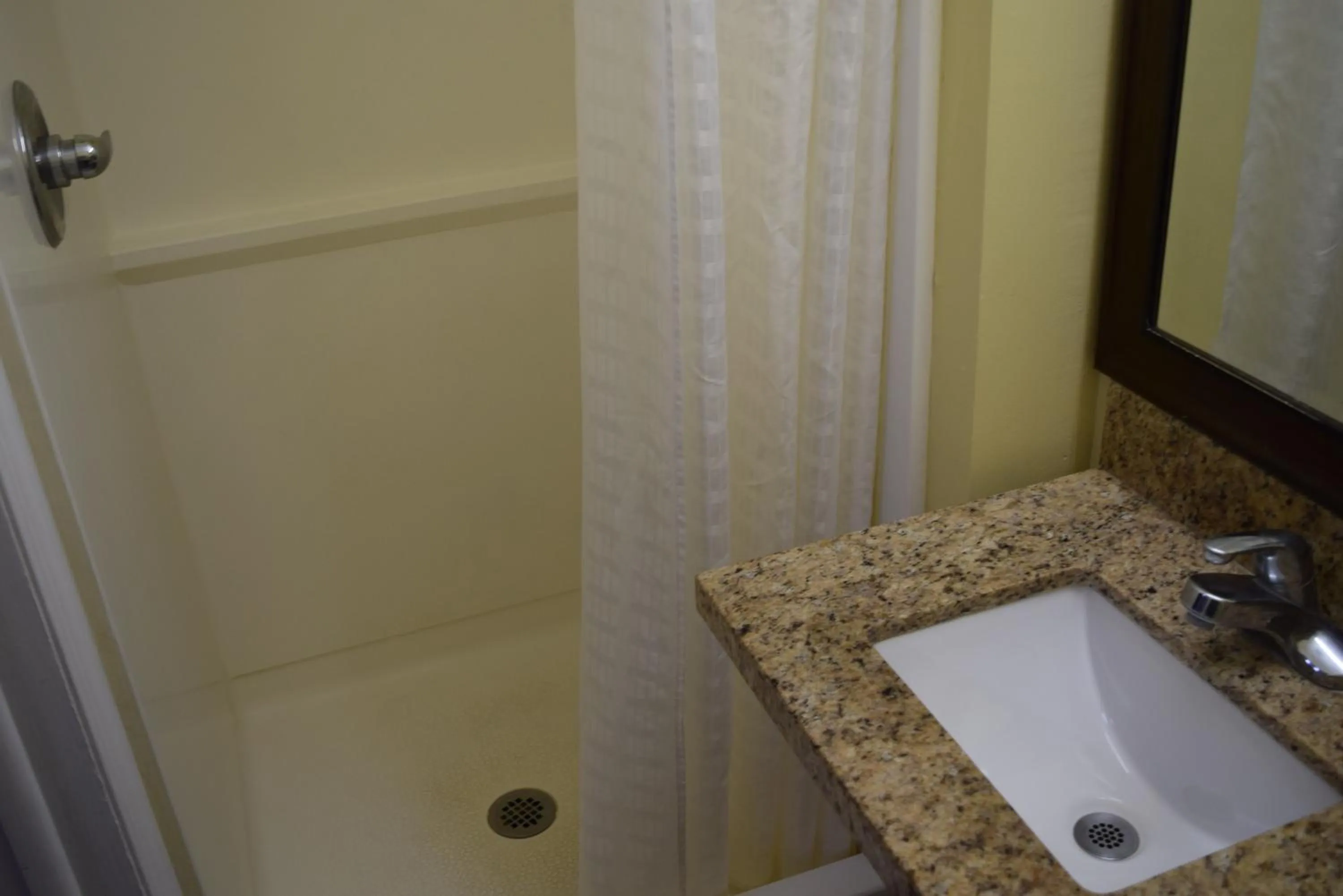 Shower in White Oaks Motel Pennsville/Carneys Point