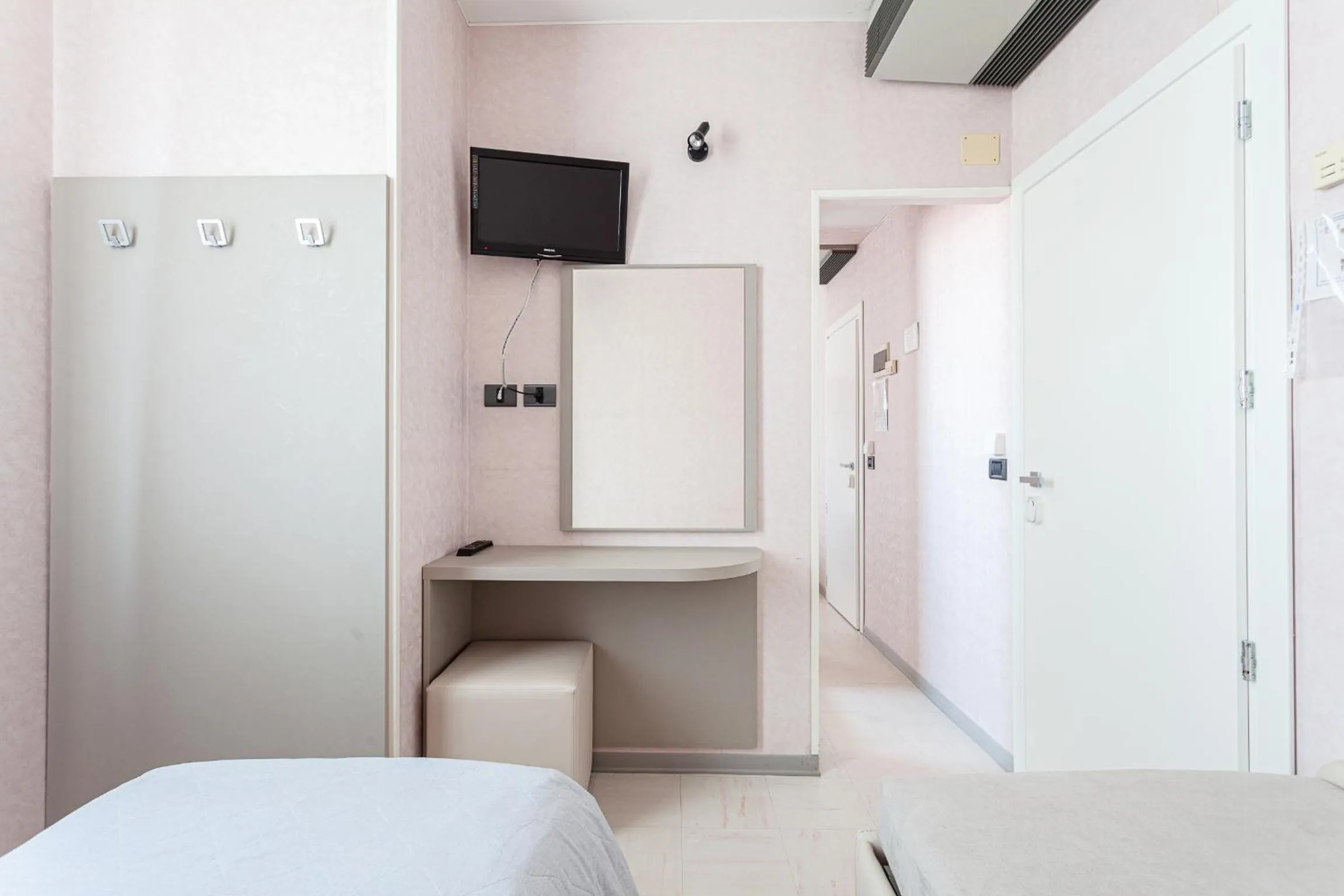 Bedroom, Bed in Hotel Belturismo