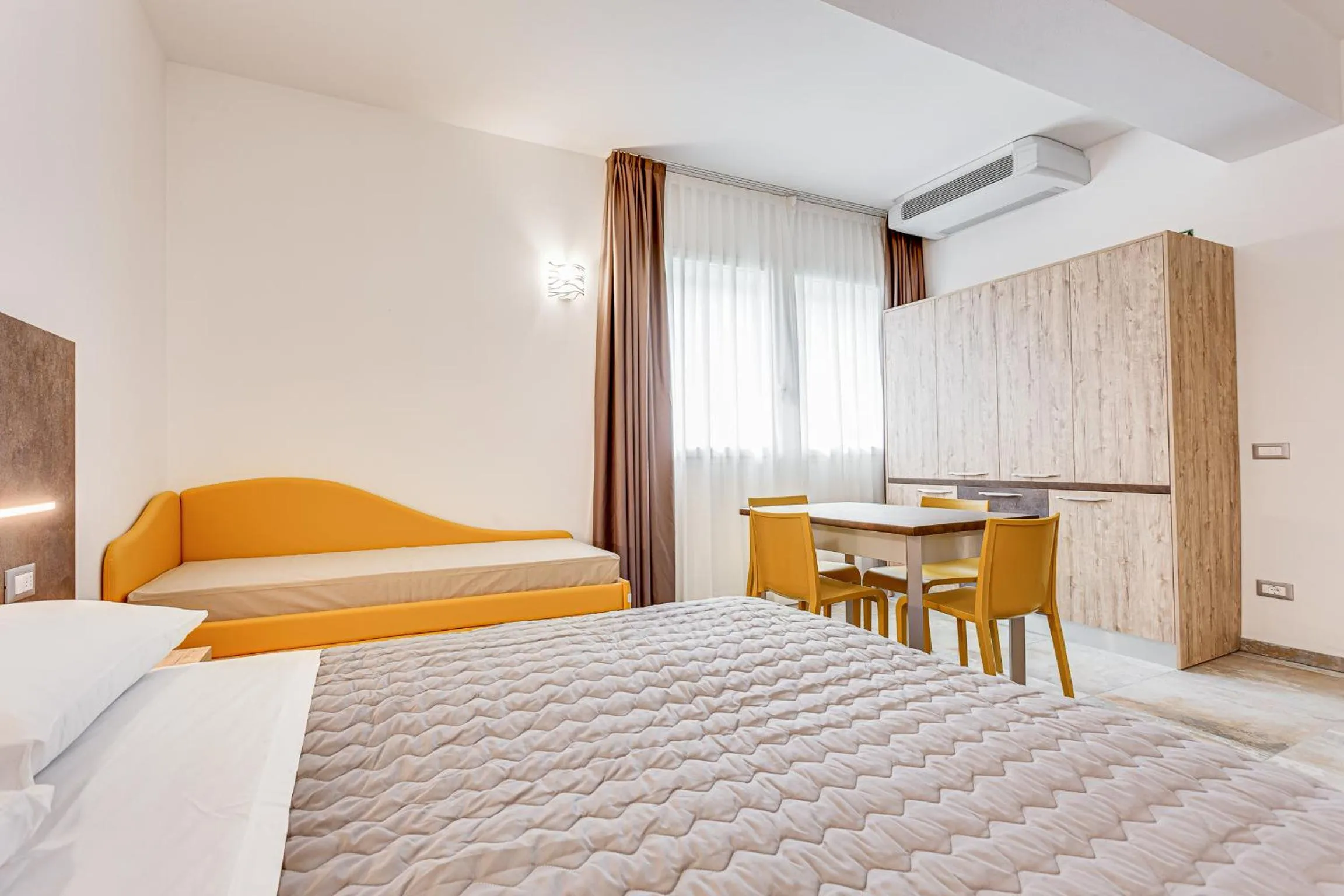 Photo of the whole room, Bed in Hotel Belturismo