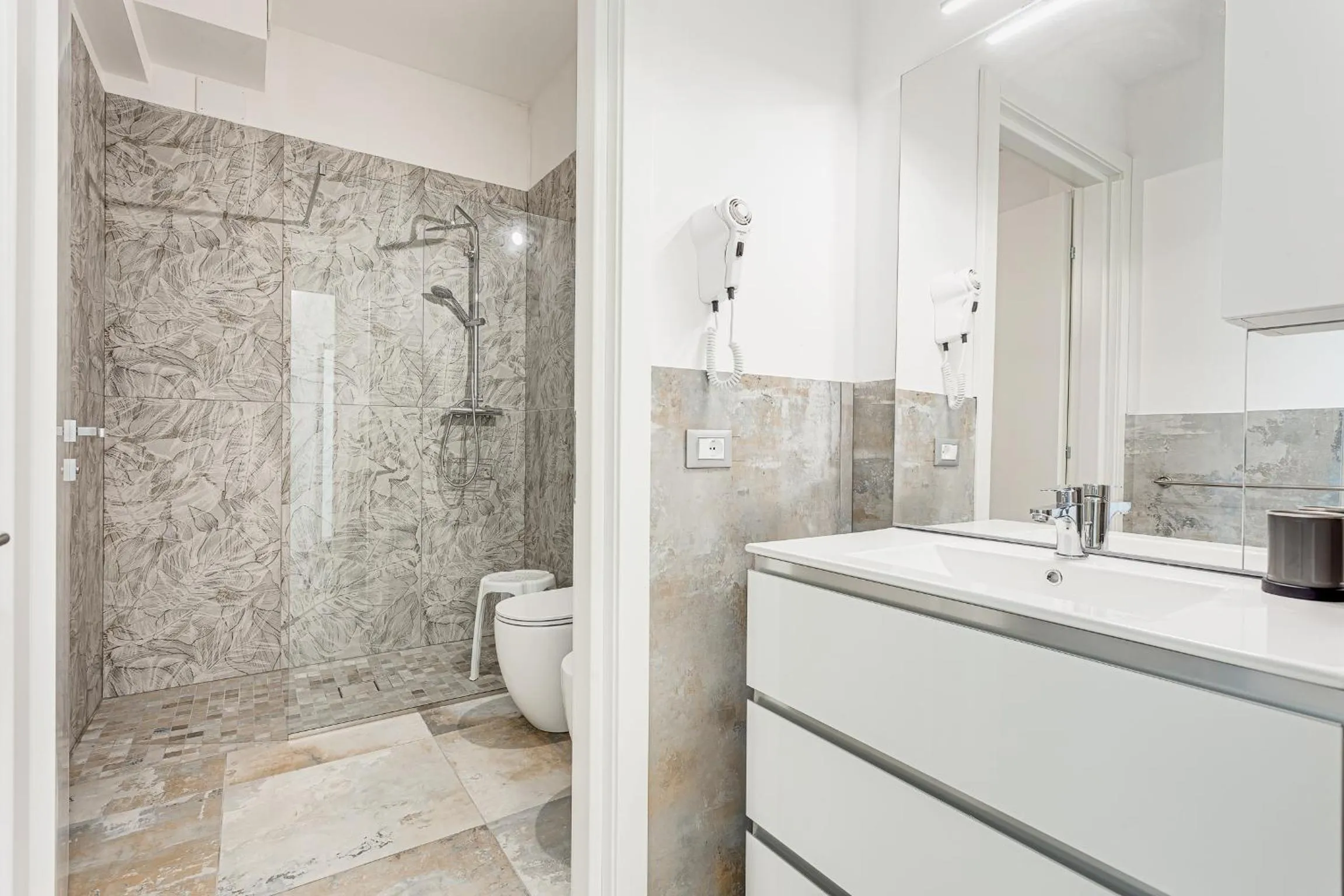 Bathroom in Hotel Belturismo