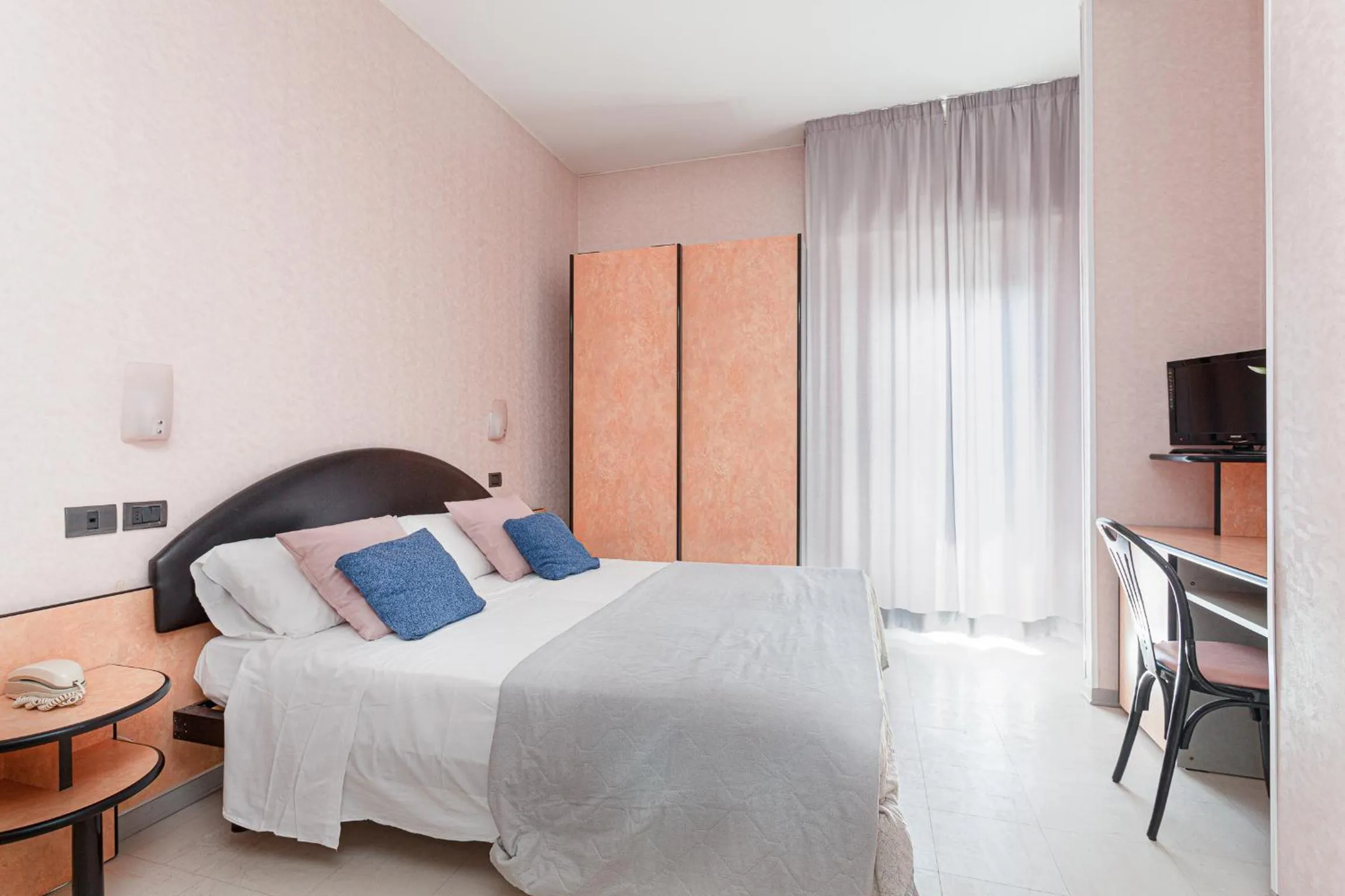 Bedroom, Bed in Hotel Belturismo