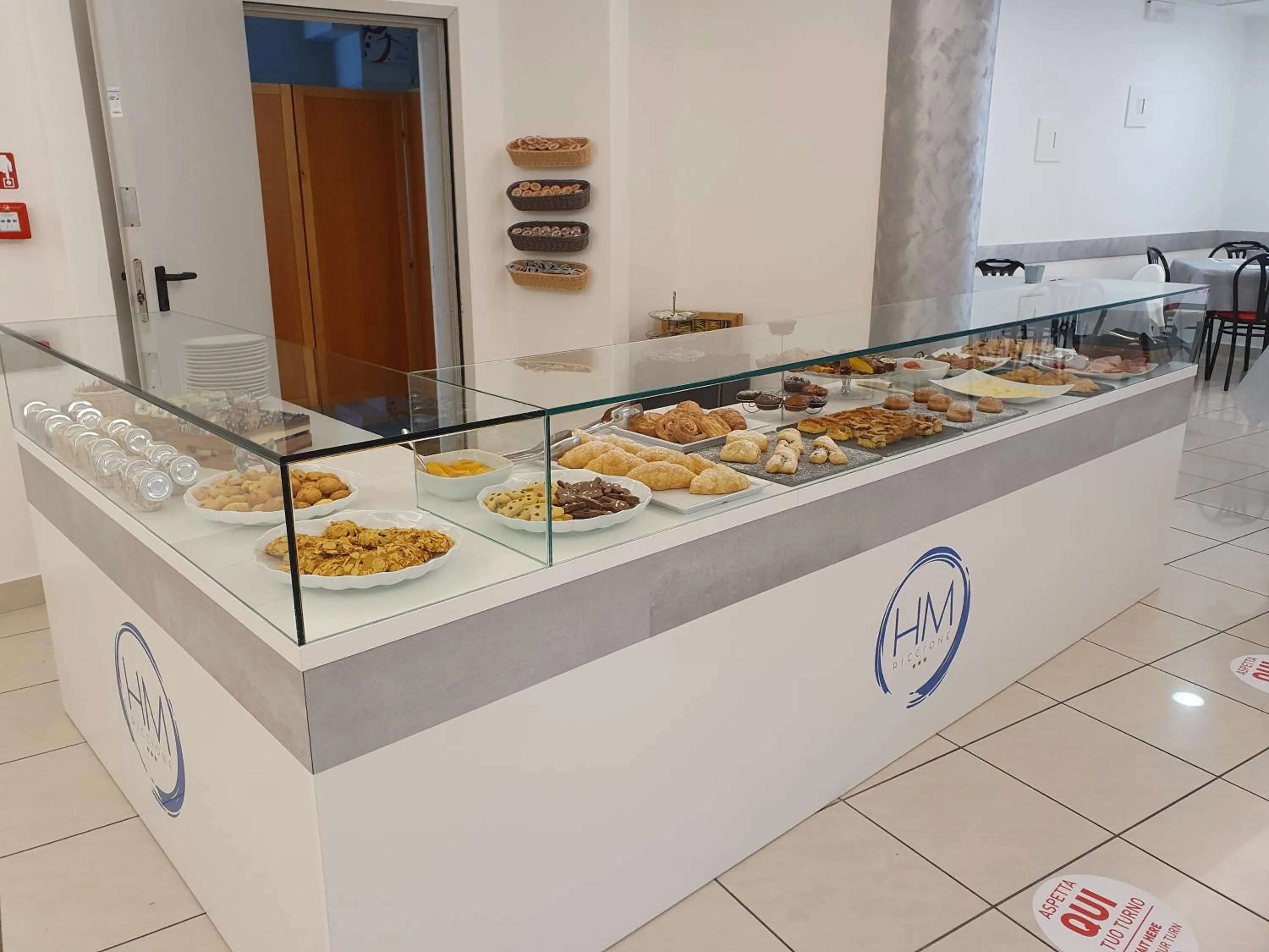 Food and drinks in Hotel Marina