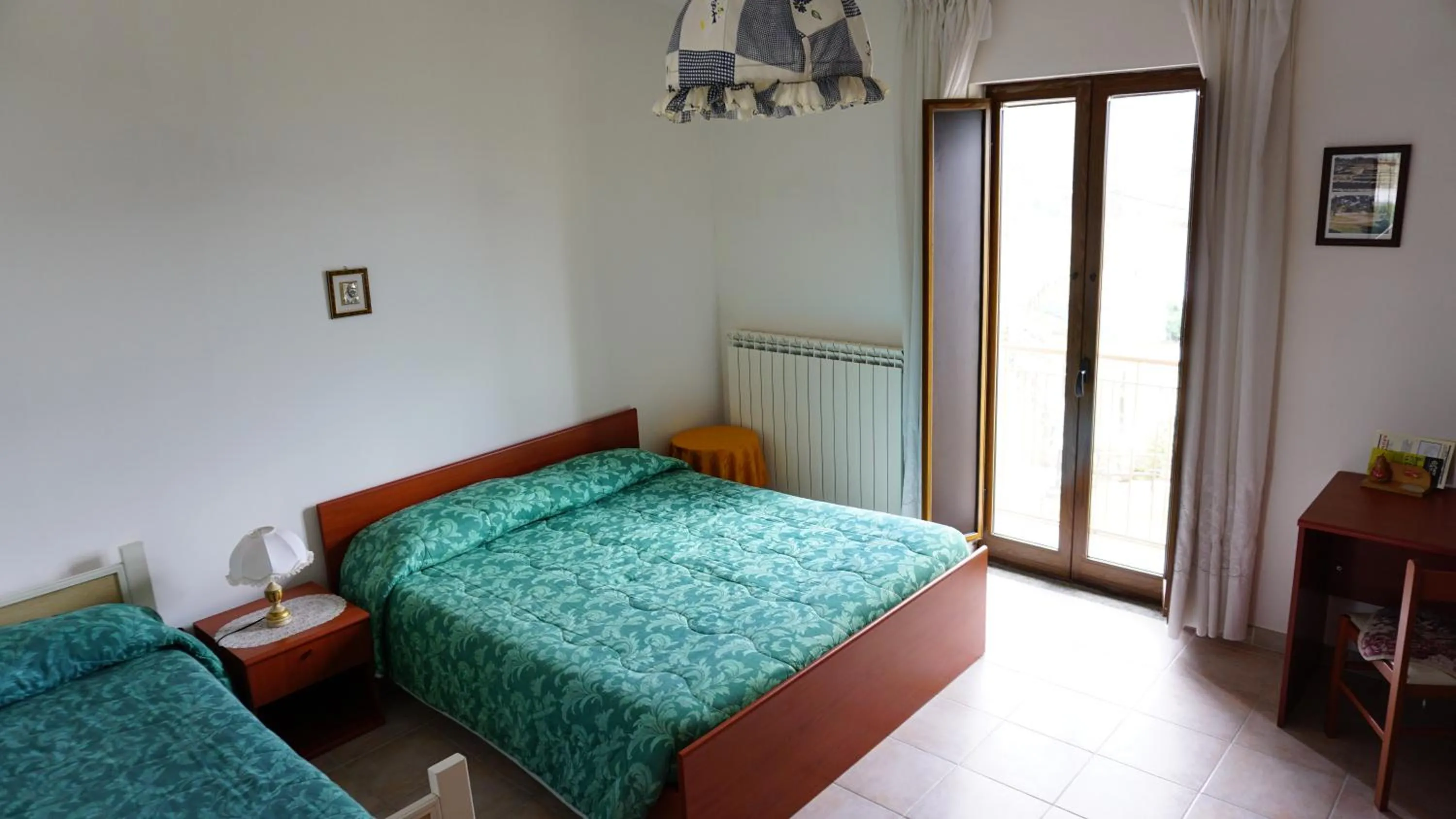 Triple Room with Garden View in Agriturismo Costa San Bernardo