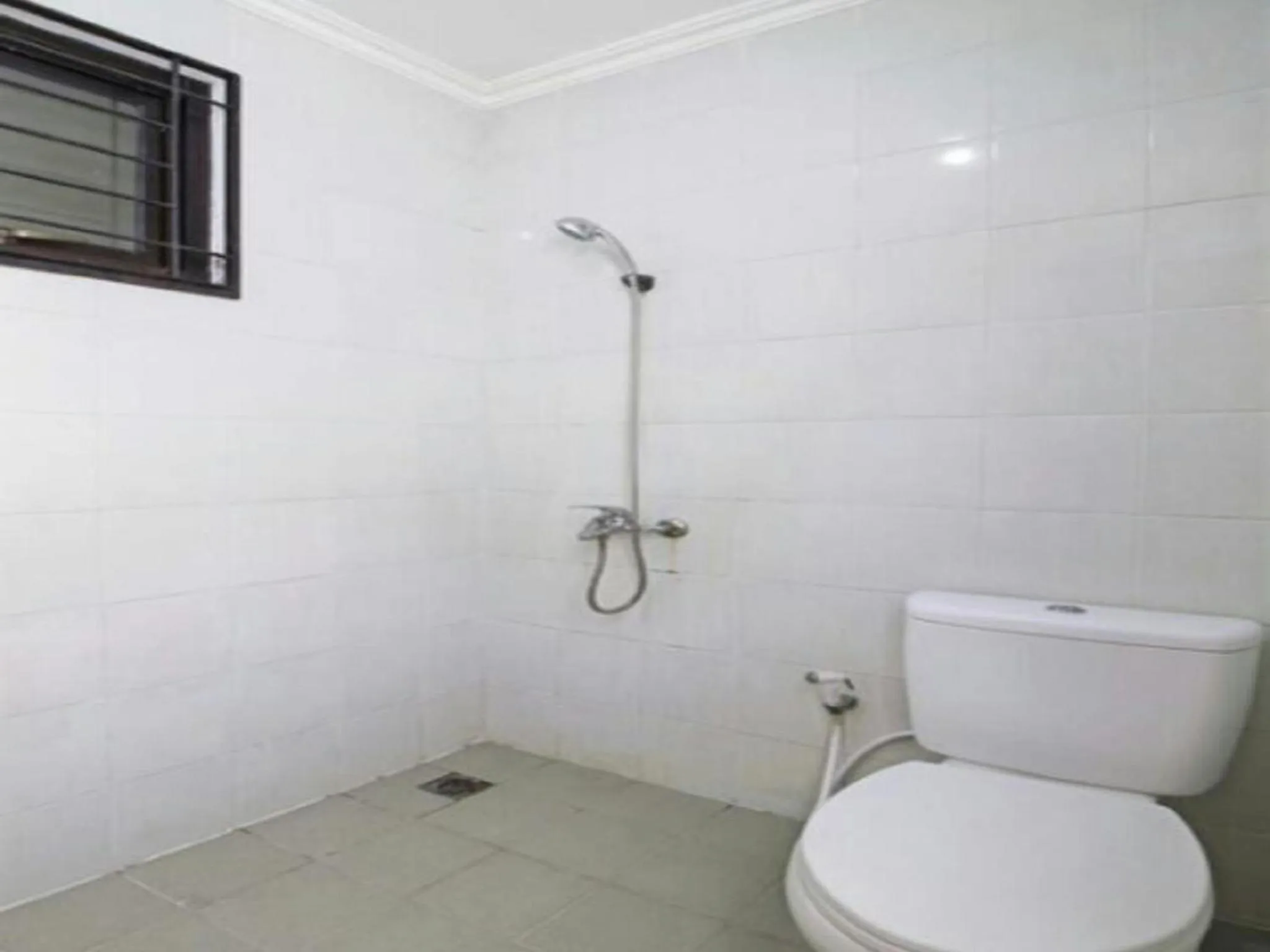 Bathroom in Cozy Residence Muwardi