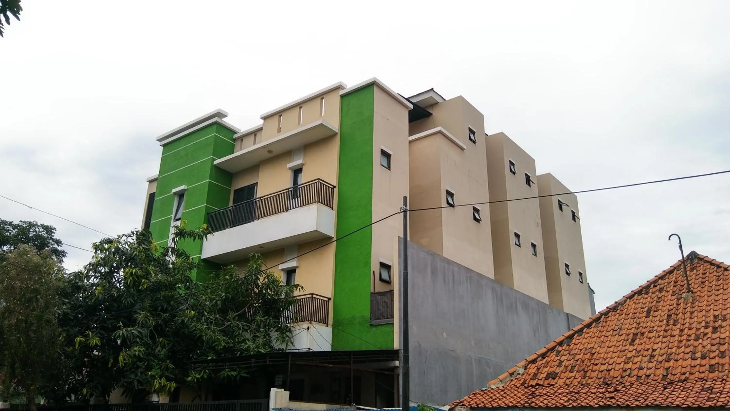 Property building in Cozy Residence Muwardi