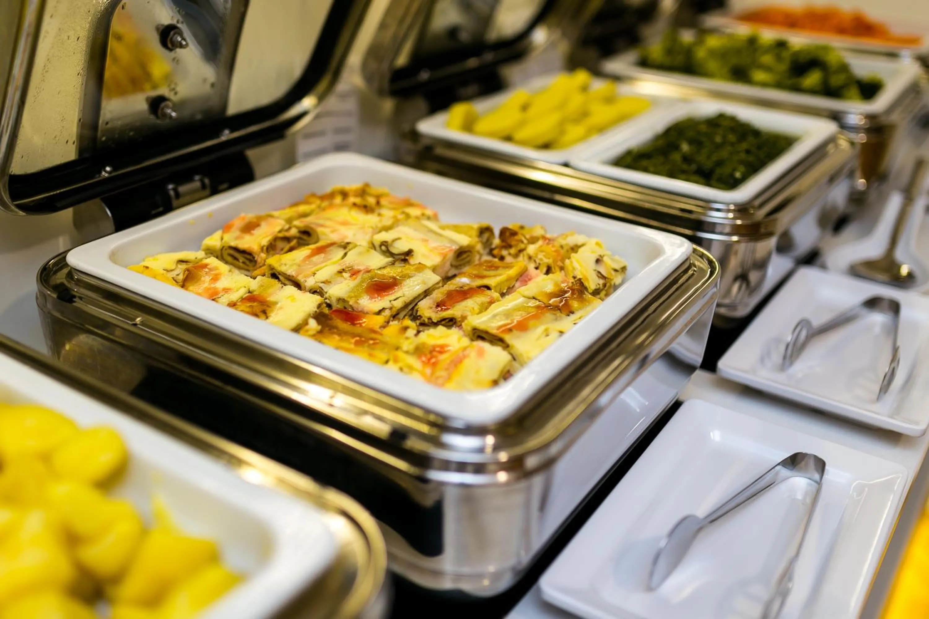 Food in Art Deco WOLKER by ASTORIA Hotel & Medical Spa