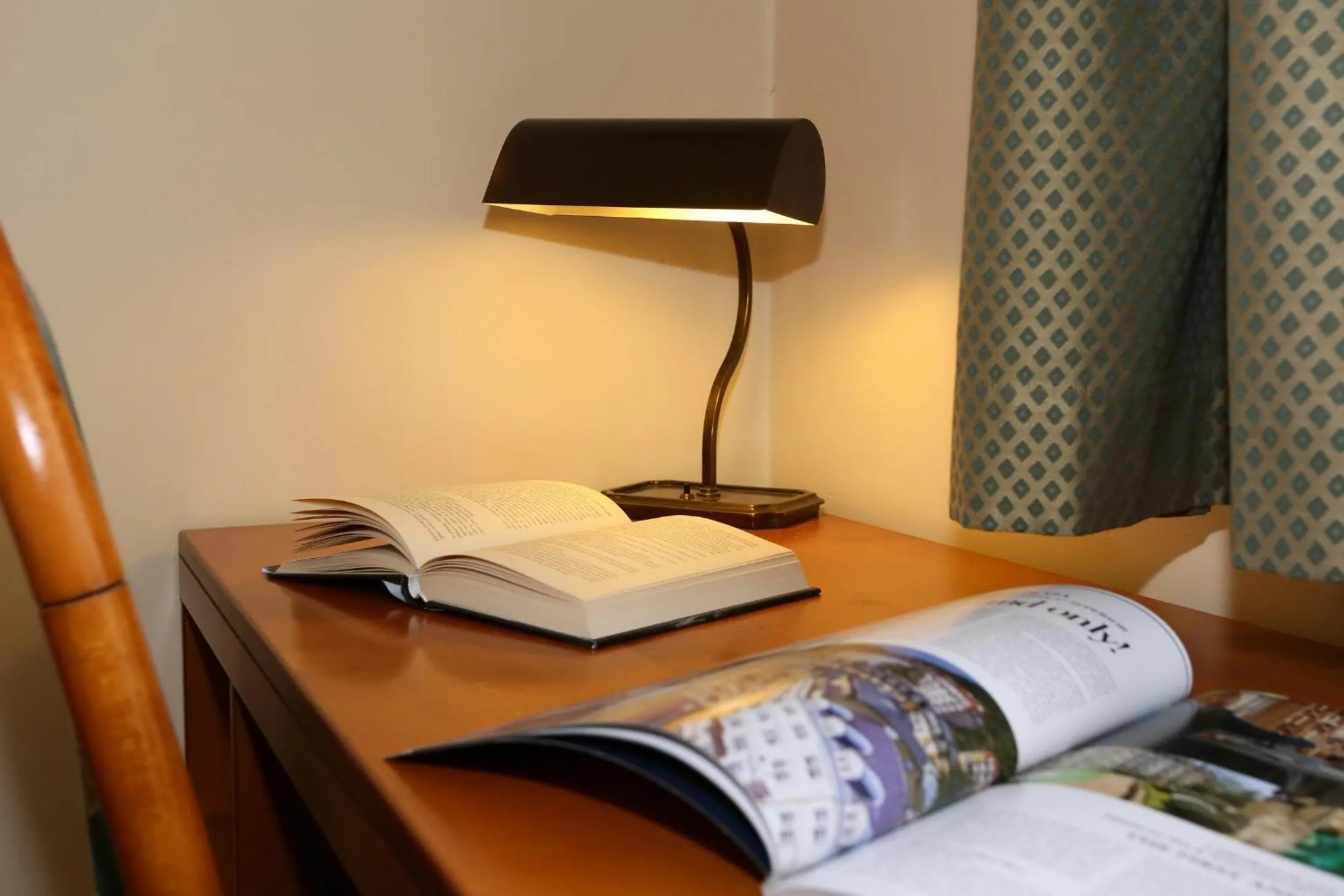 Living room, Bed in Art Deco WOLKER by ASTORIA Hotel & Medical Spa