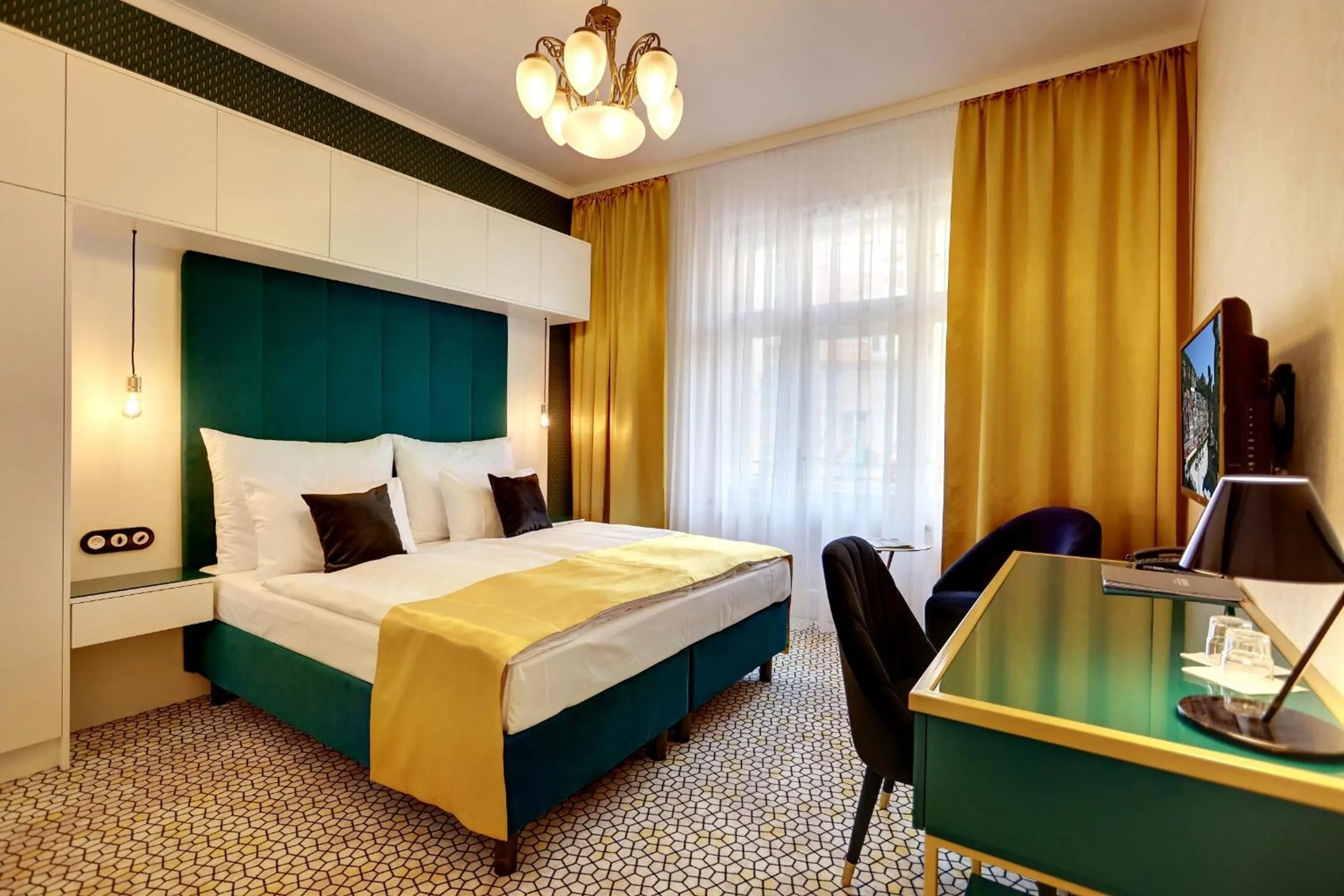 Bed in Art Deco WOLKER by ASTORIA Hotel & Medical Spa