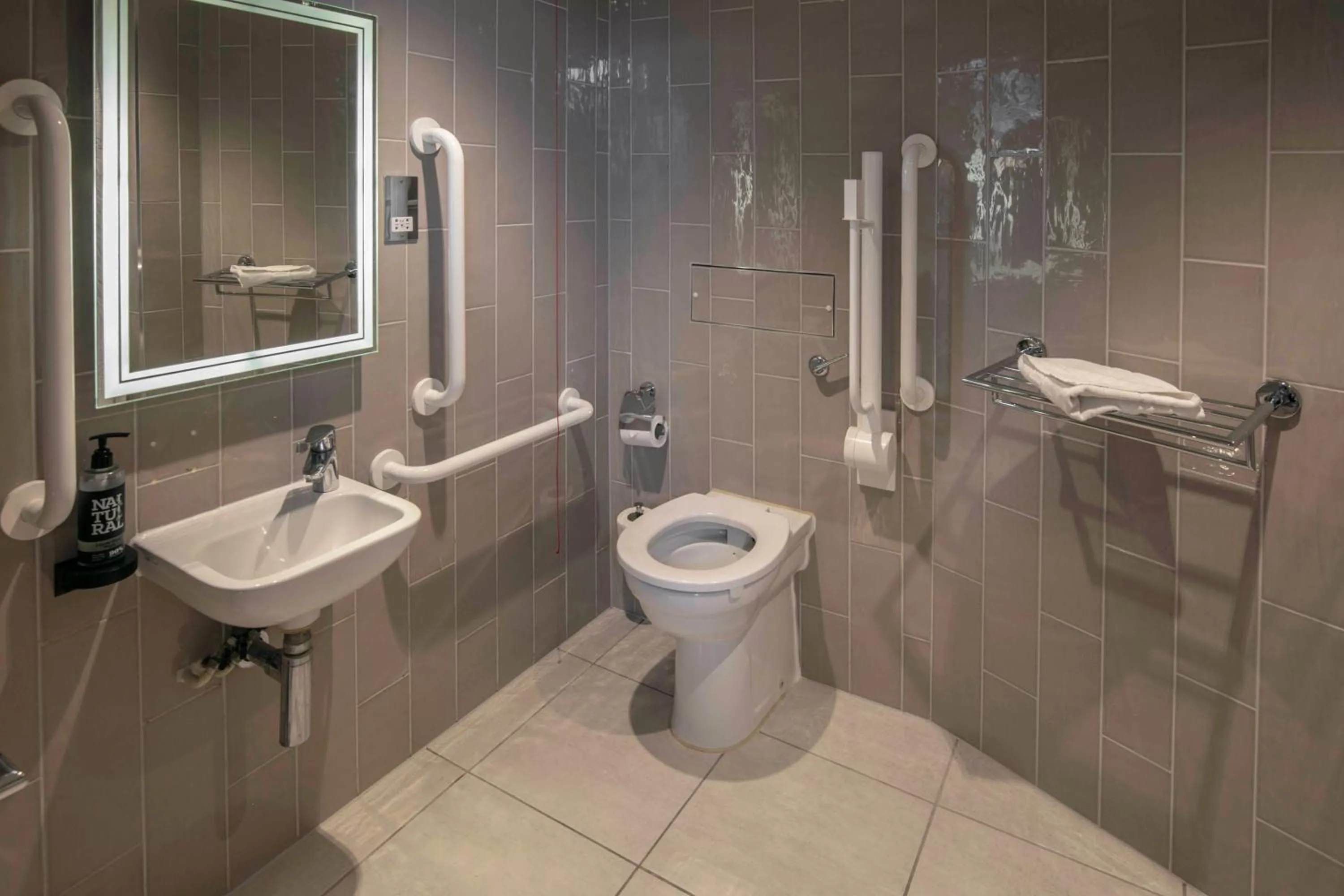 Toilet in Best Western Plus Vauxhall Hotel