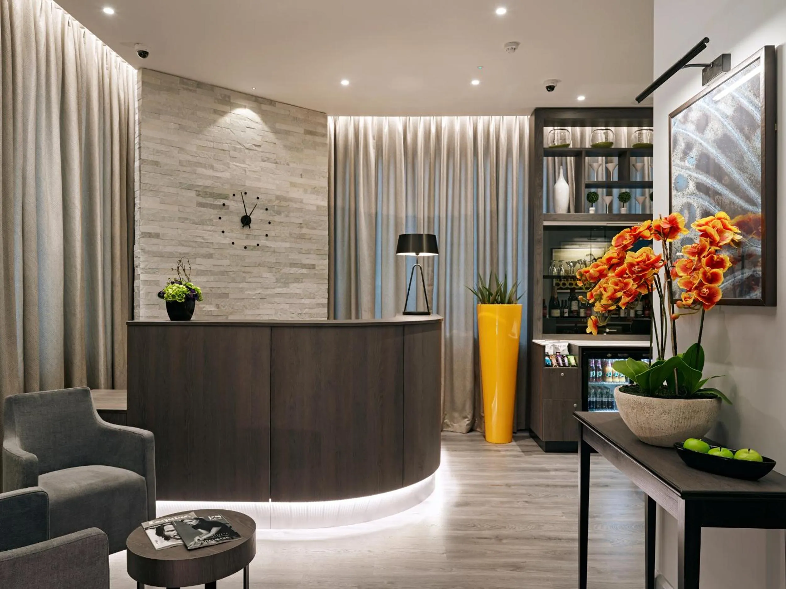 Lobby or reception in Best Western Plus Vauxhall Hotel