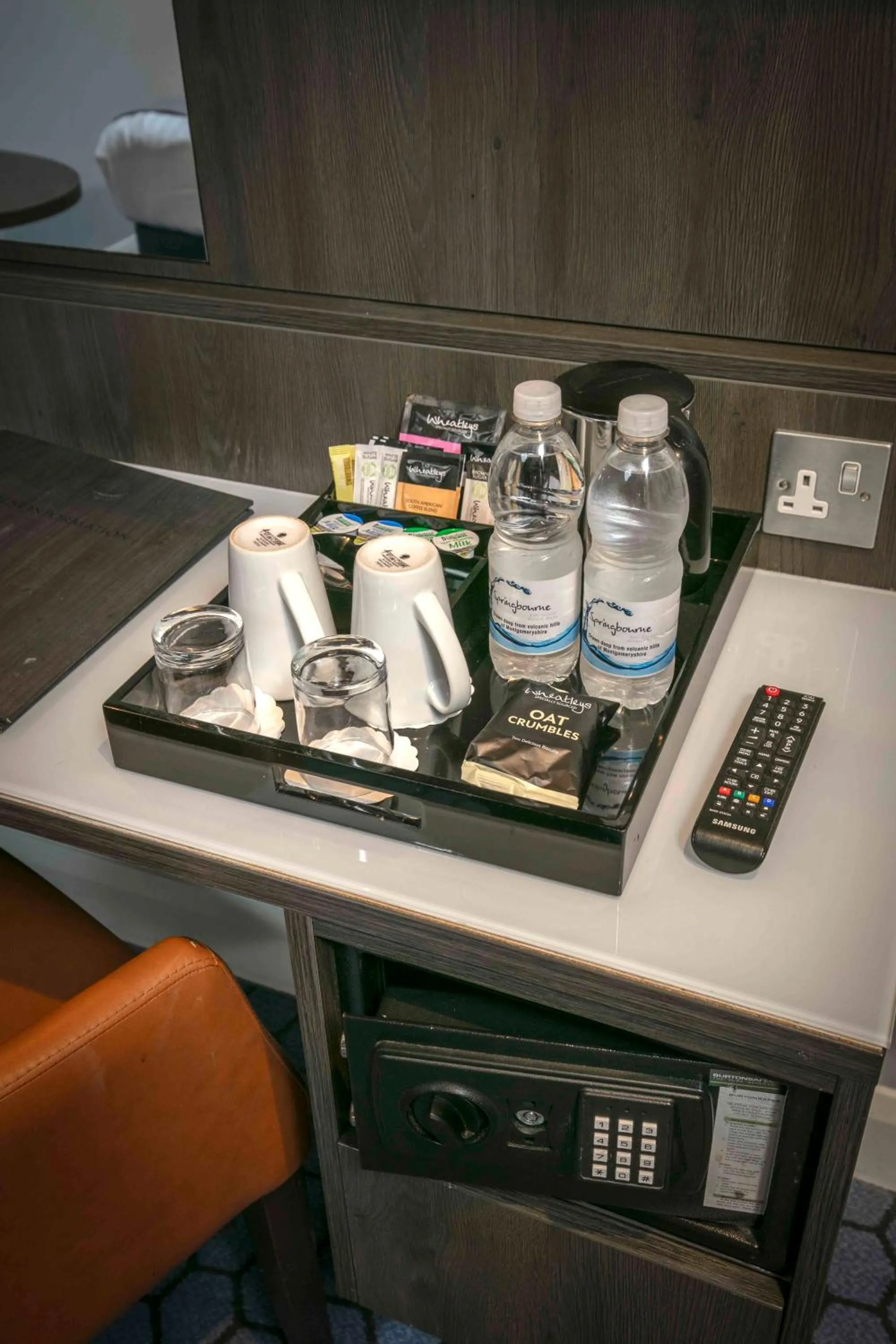 Coffee/tea facilities in Best Western Plus Vauxhall Hotel