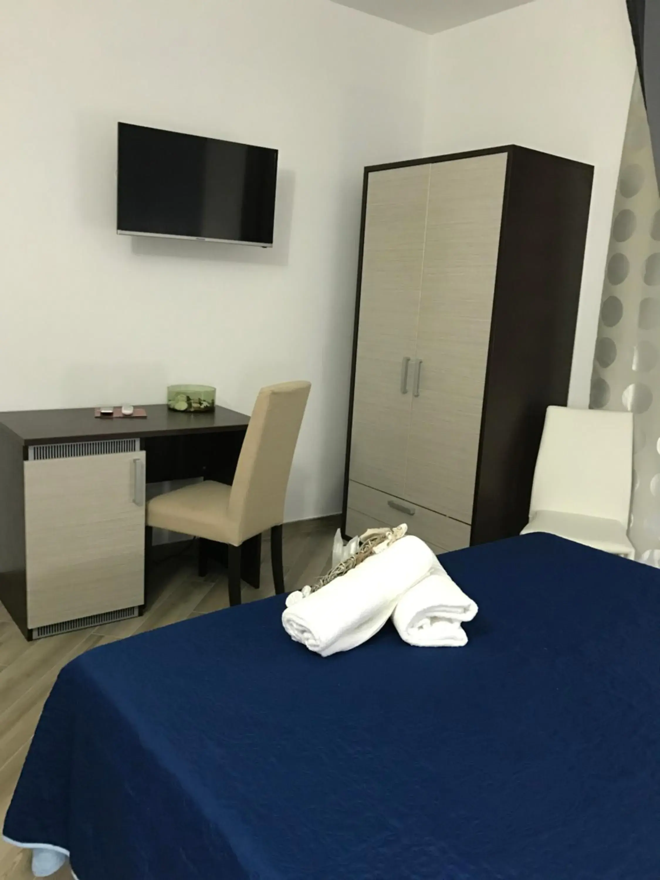 Double Room with Private Bathroom in Residenza Murat Double Room with Private Bathroom in Residenza Murat