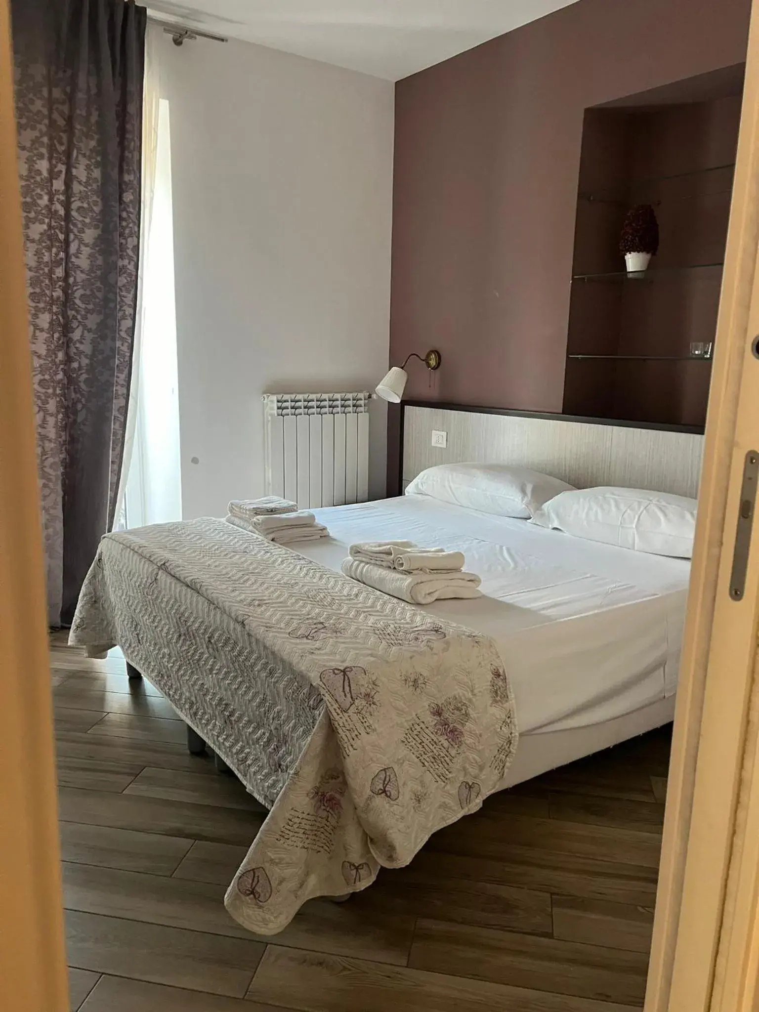 Budget Double or Twin Room in Residenza Murat Budget Double or Twin Room in Residenza Murat