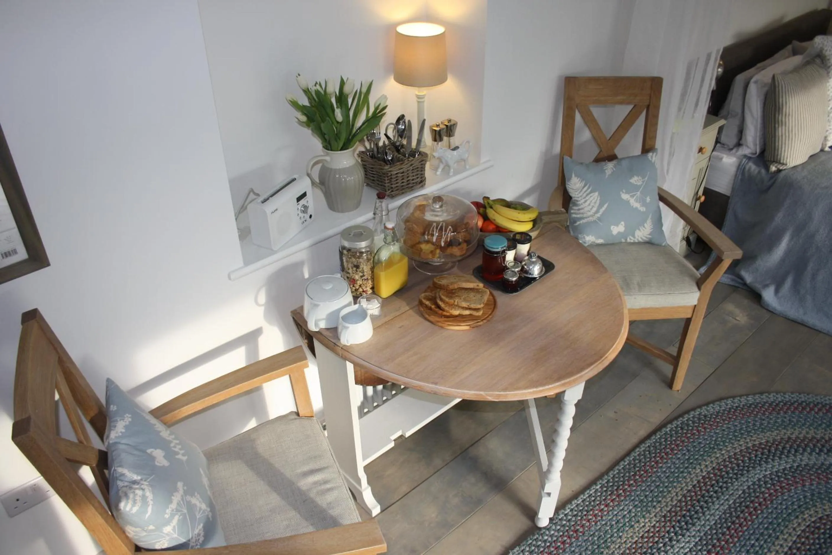 Dining area in Crafts Hill Barn