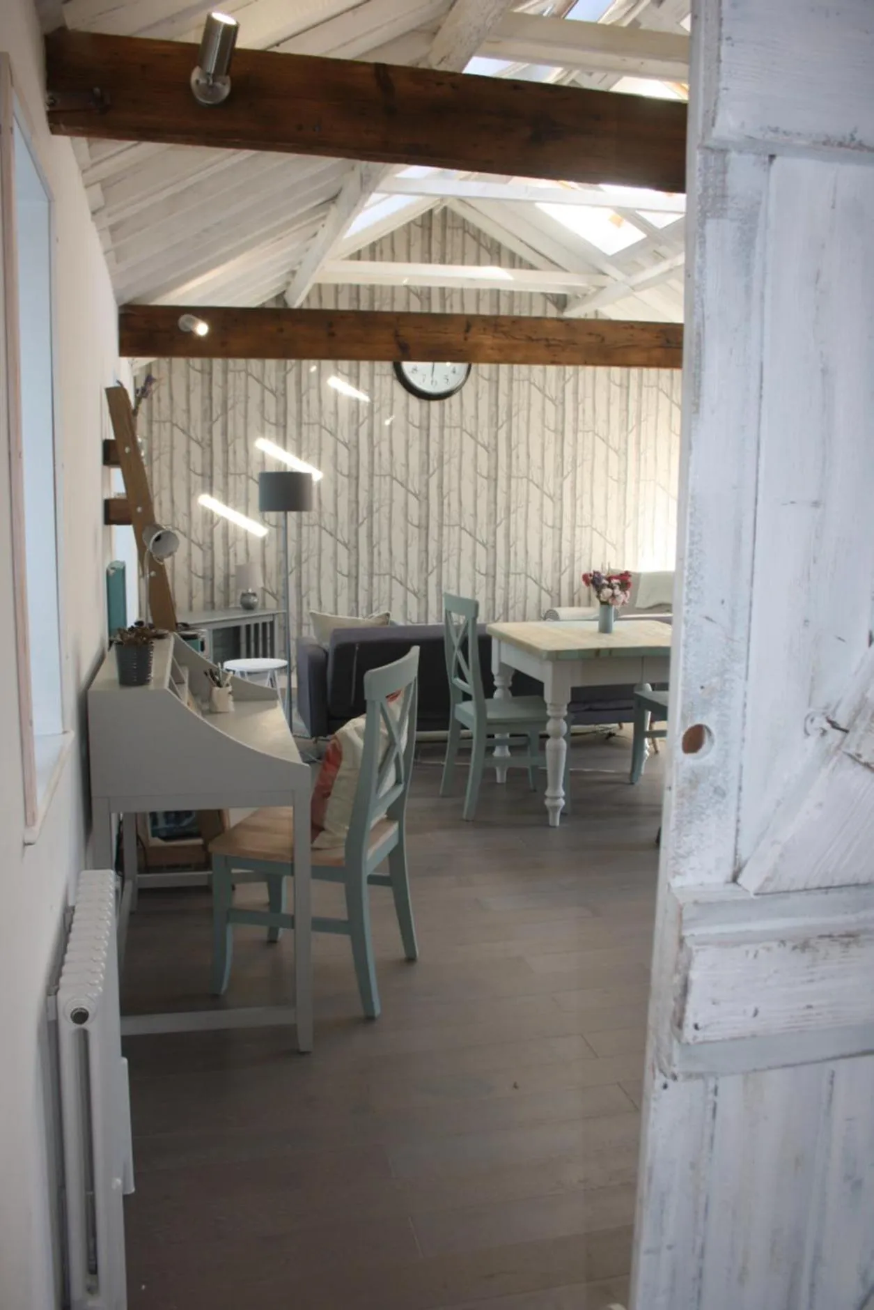 Living room in Crafts Hill Barn
