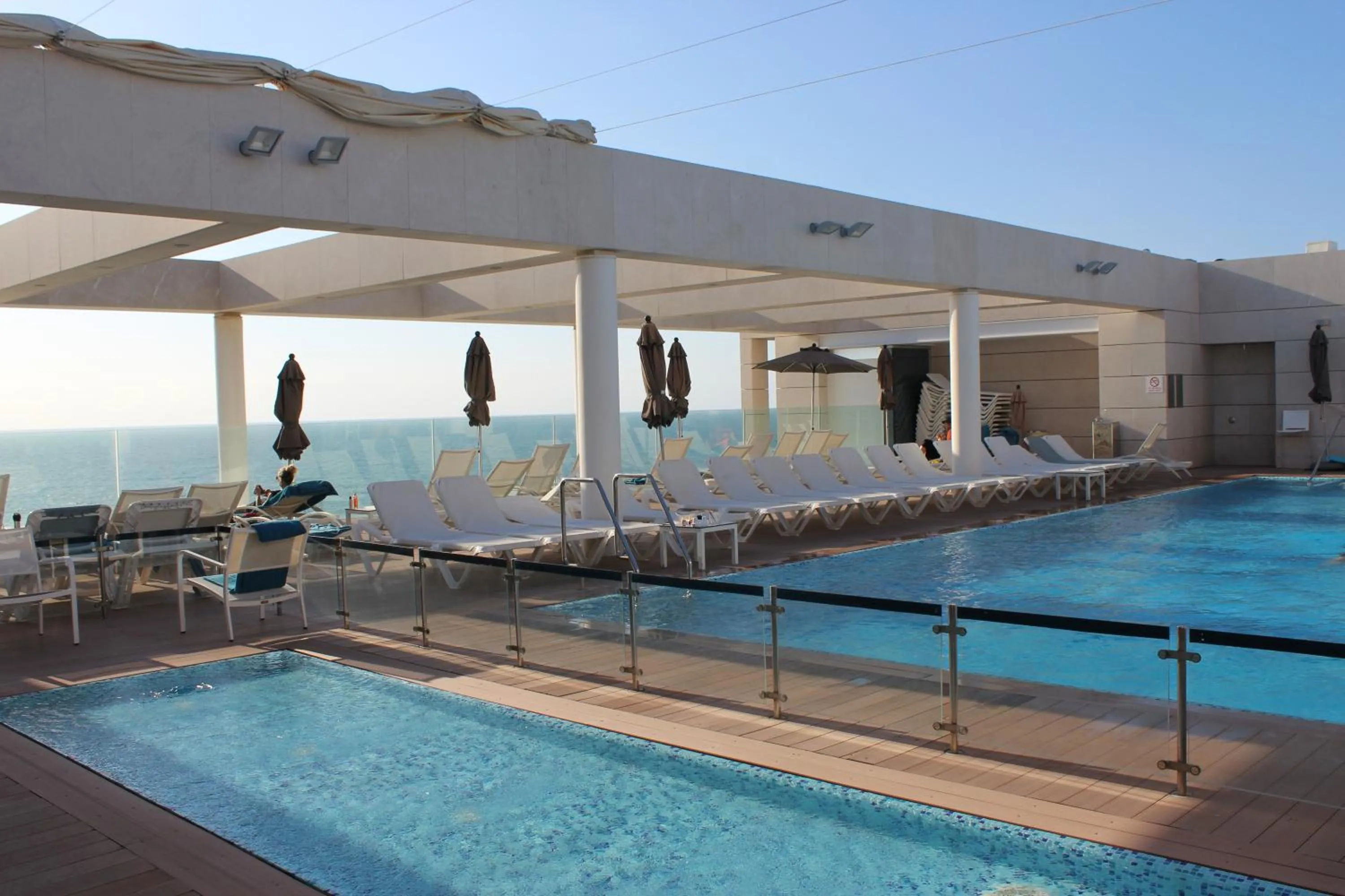 Swimming pool in First Class Marina Herzlia