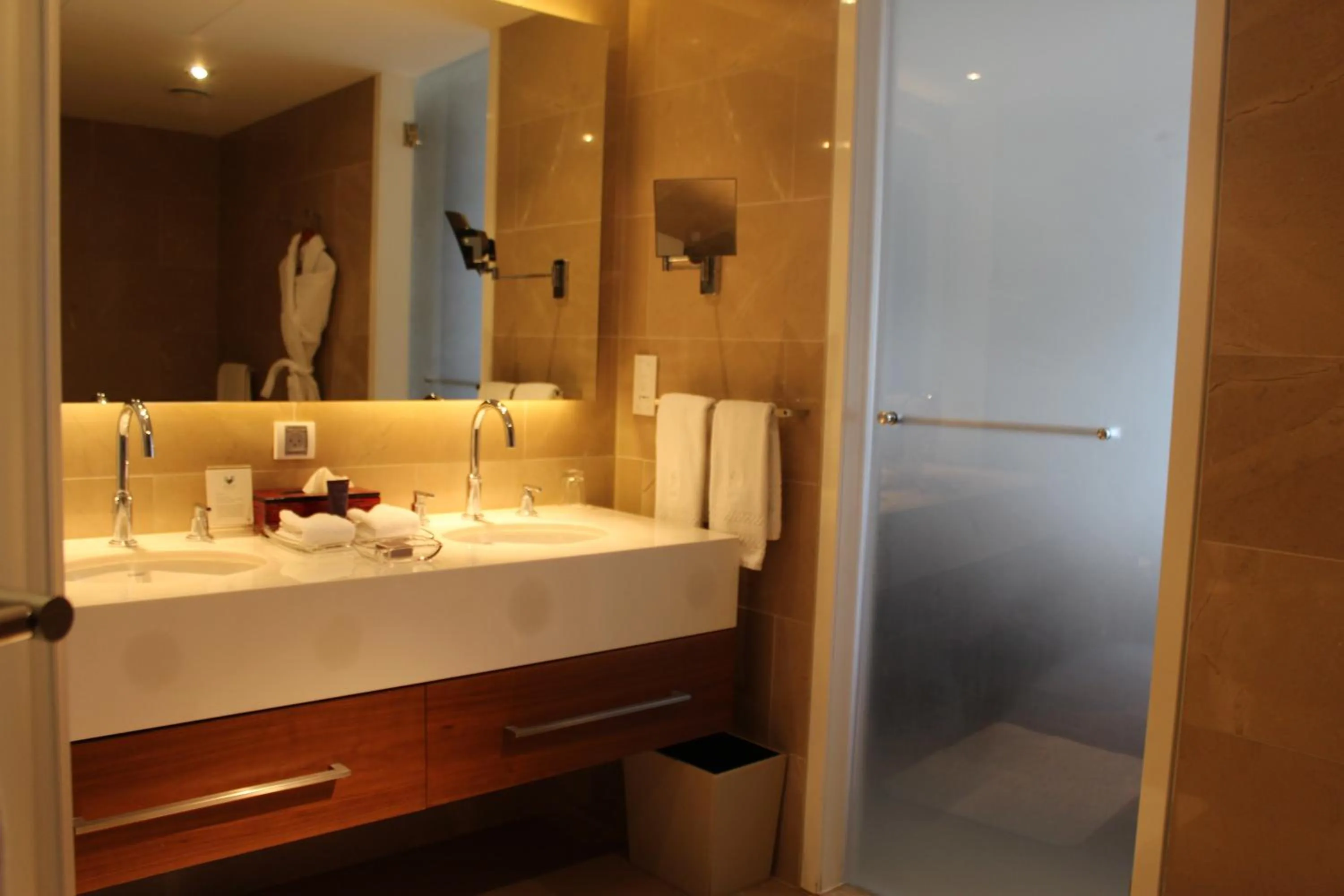 Bathroom in First Class Marina Herzlia