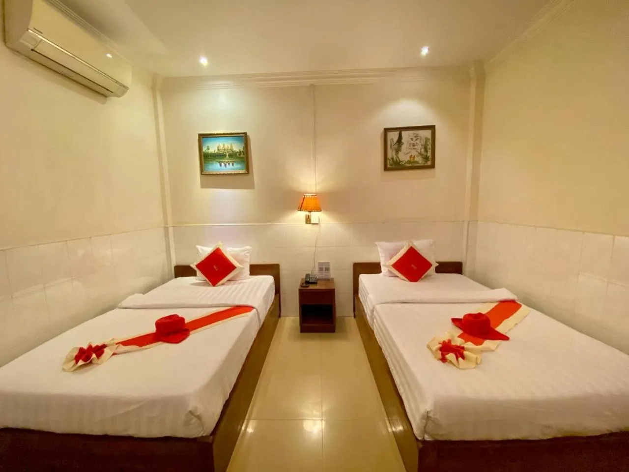 Bedroom, Bed in Nice Guesthouse