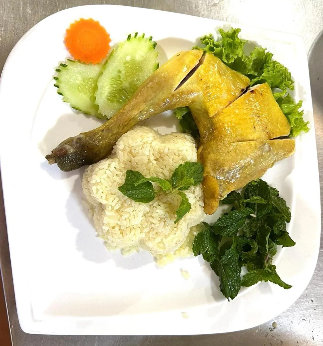 Restaurant/places to eat in Nice Guesthouse