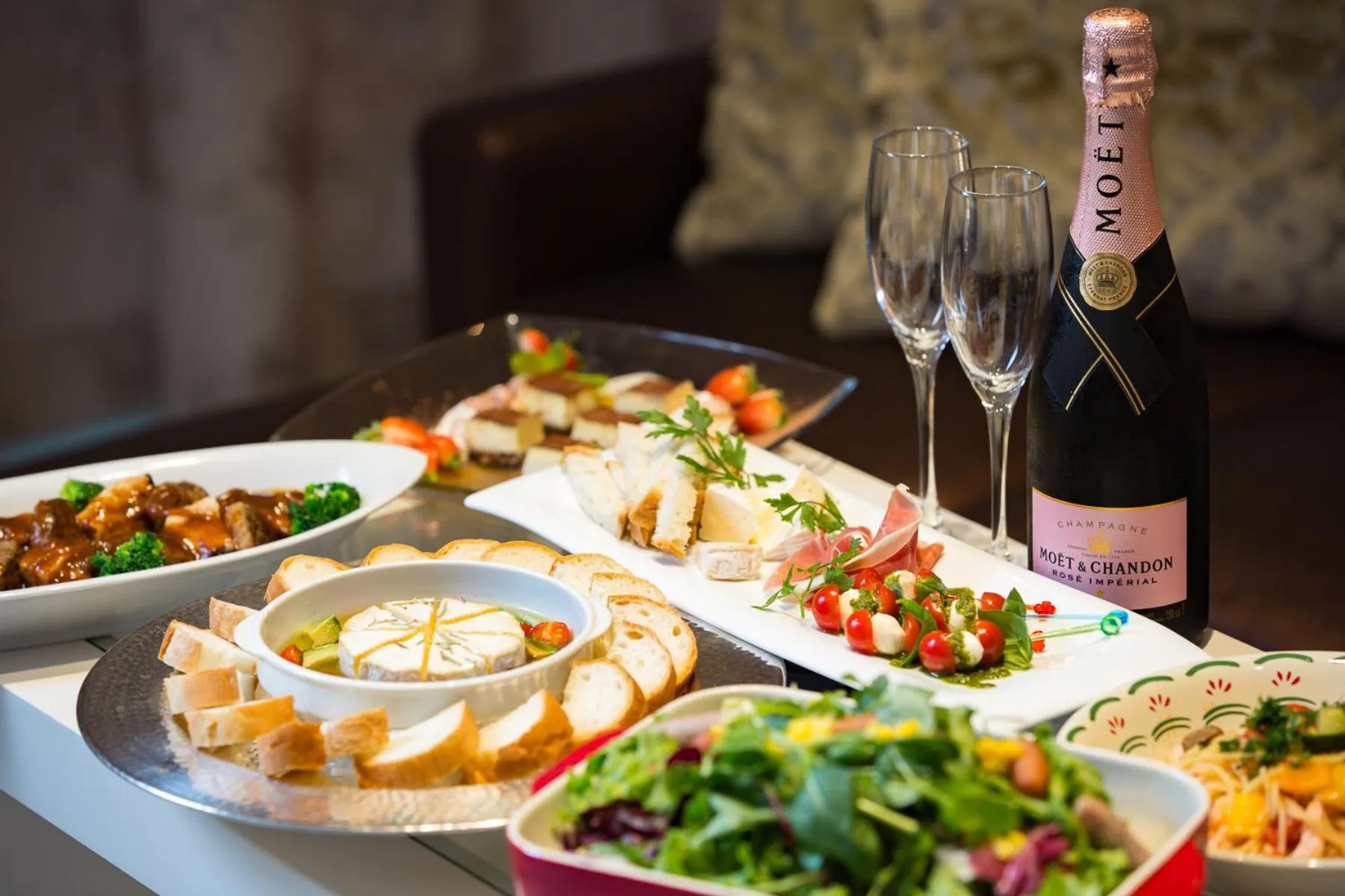 Food and drinks in Hotel Venus Neo