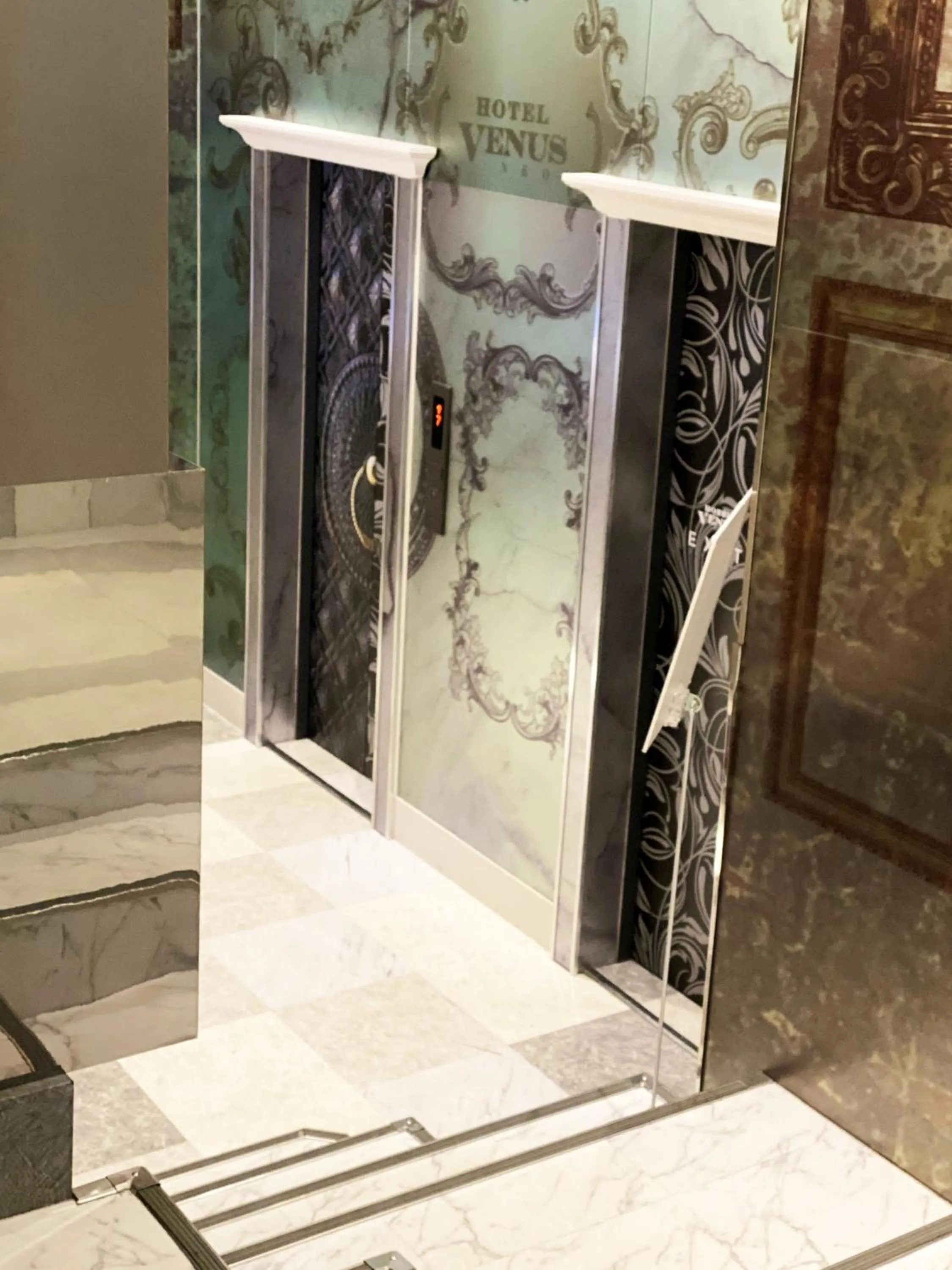 Facade/entrance in Hotel Venus Neo