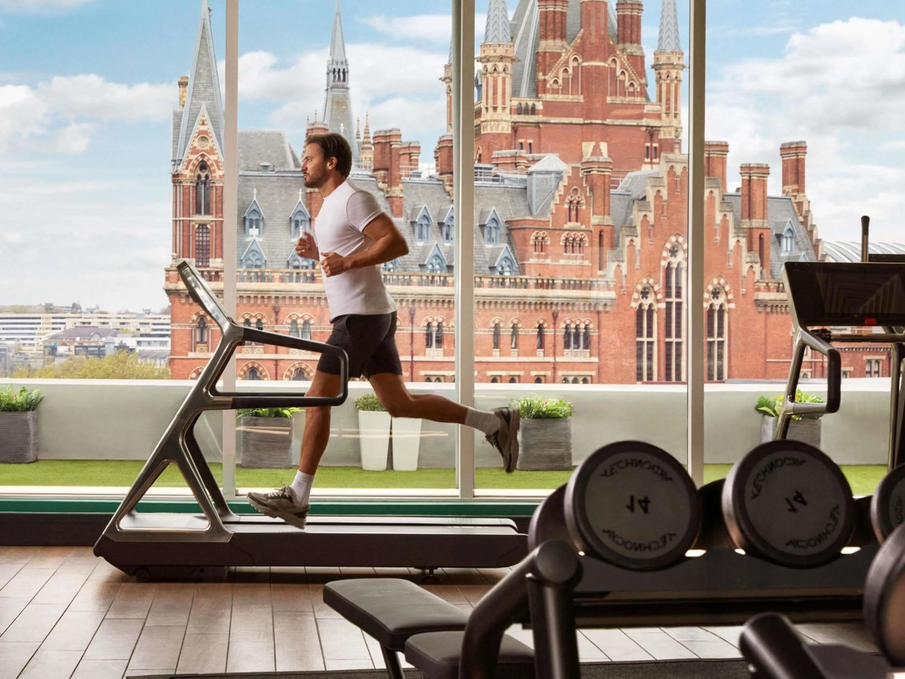 Fitness centre/facilities in Pullman London St Pancras