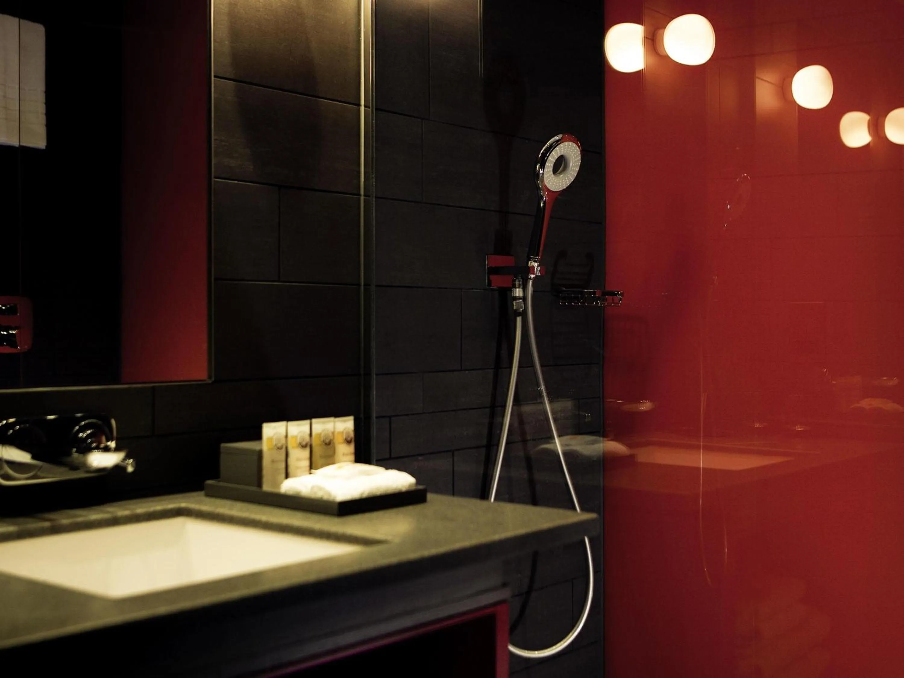 Bedroom in Pullman London St Pancras