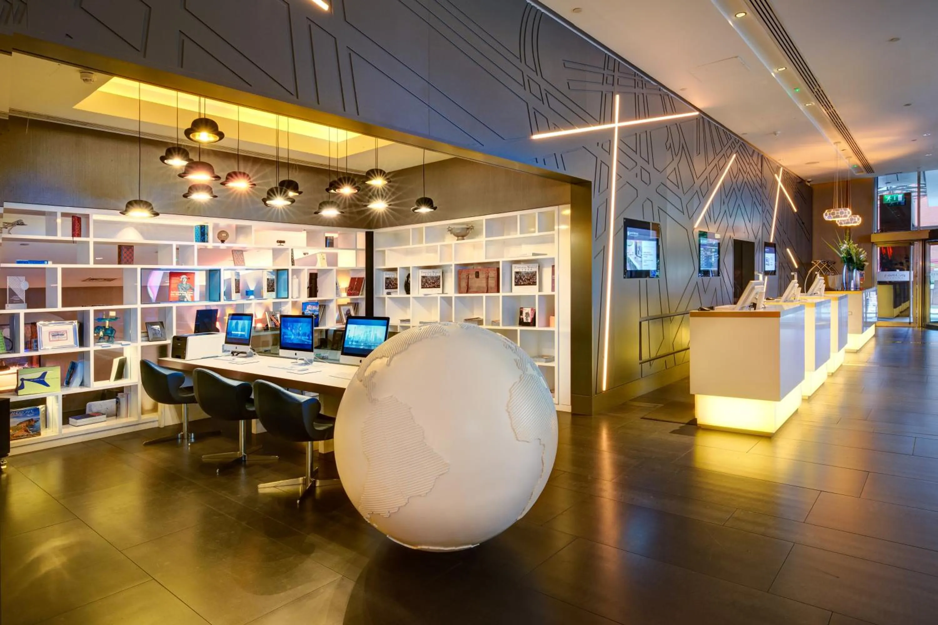 Lobby or reception in Pullman London St Pancras