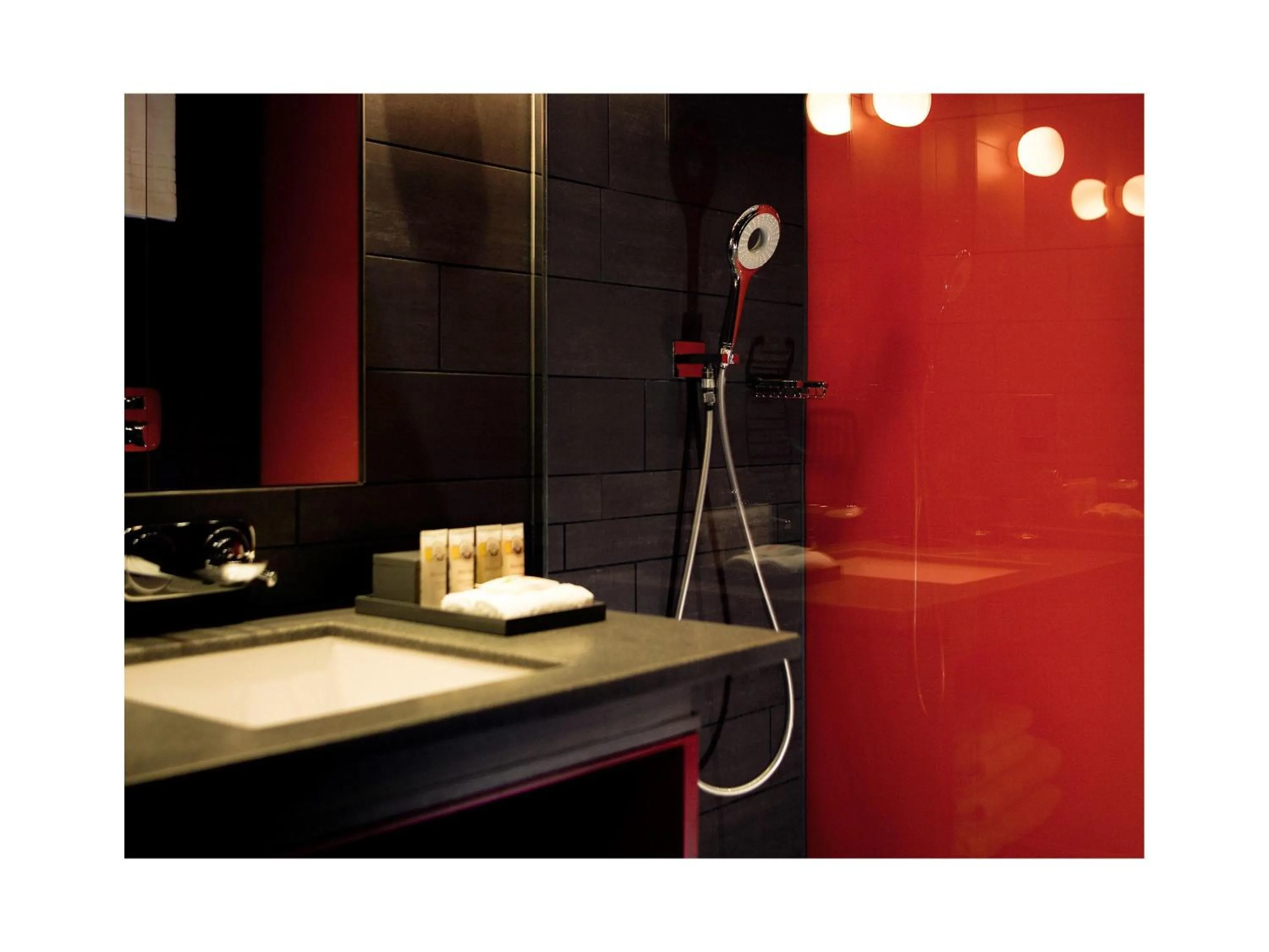 Bedroom in Pullman London St Pancras