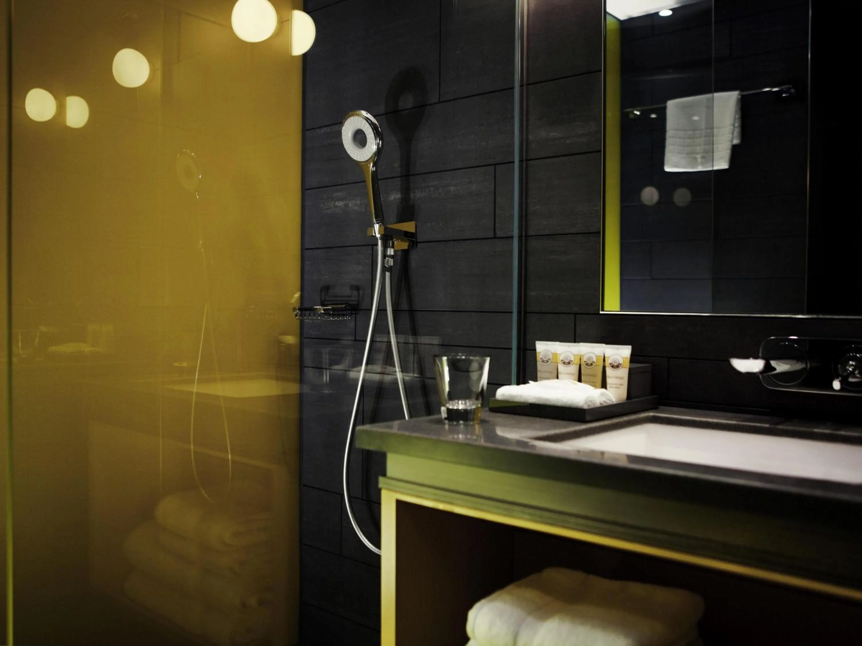 Bedroom in Pullman London St Pancras