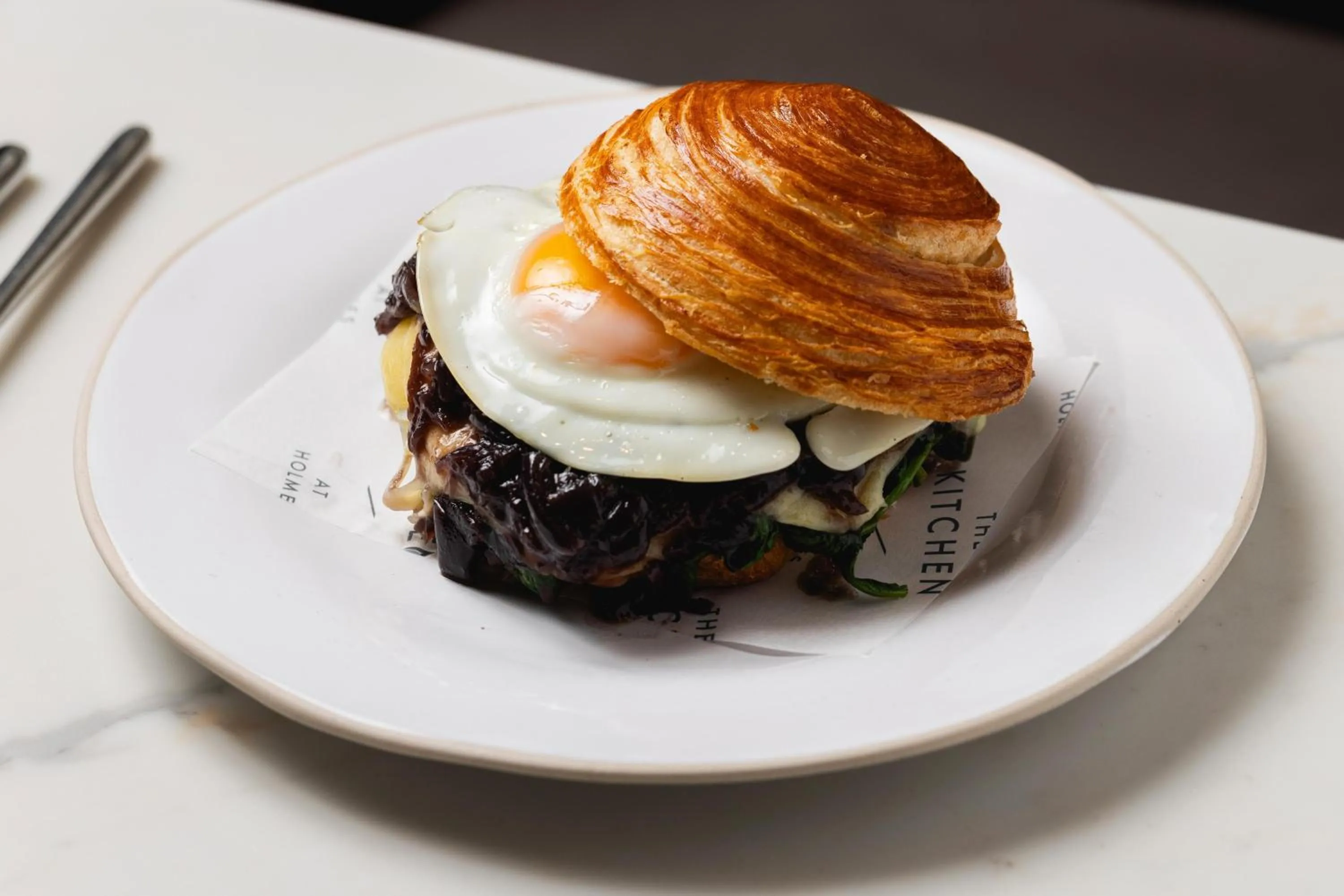 Food and drinks in Holmes Hotel London