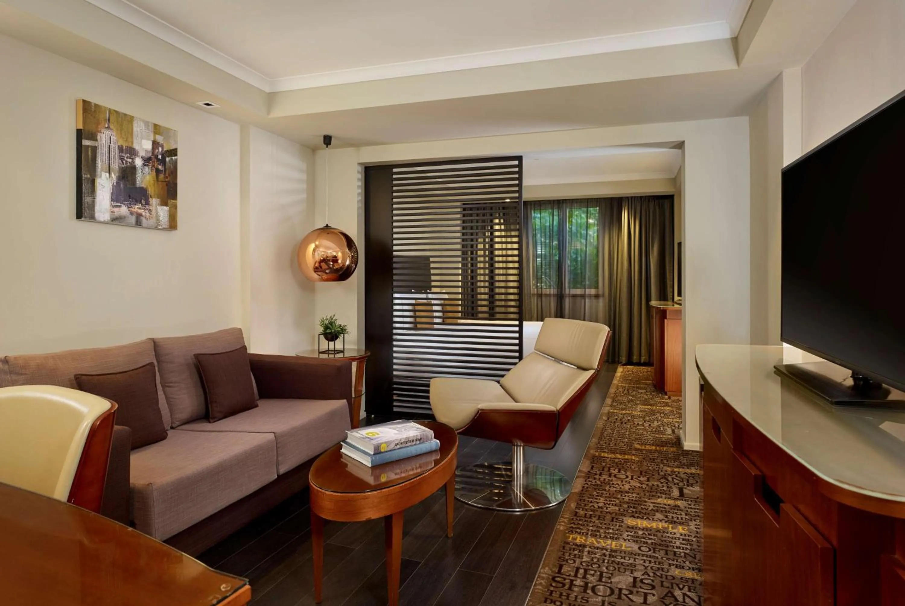 Bedroom in Park Plaza Victoria London