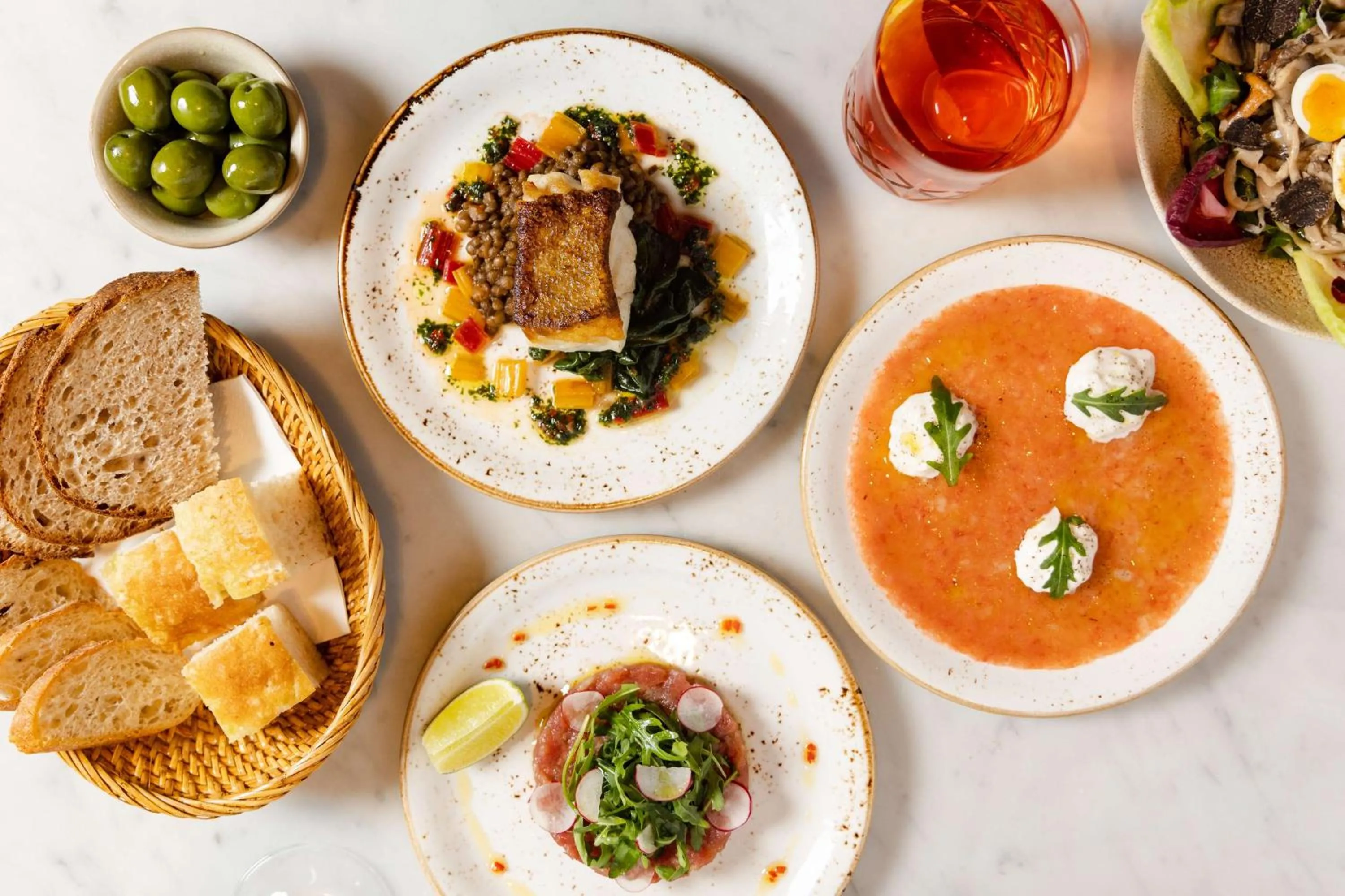 Restaurant/places to eat in Park Plaza Victoria London