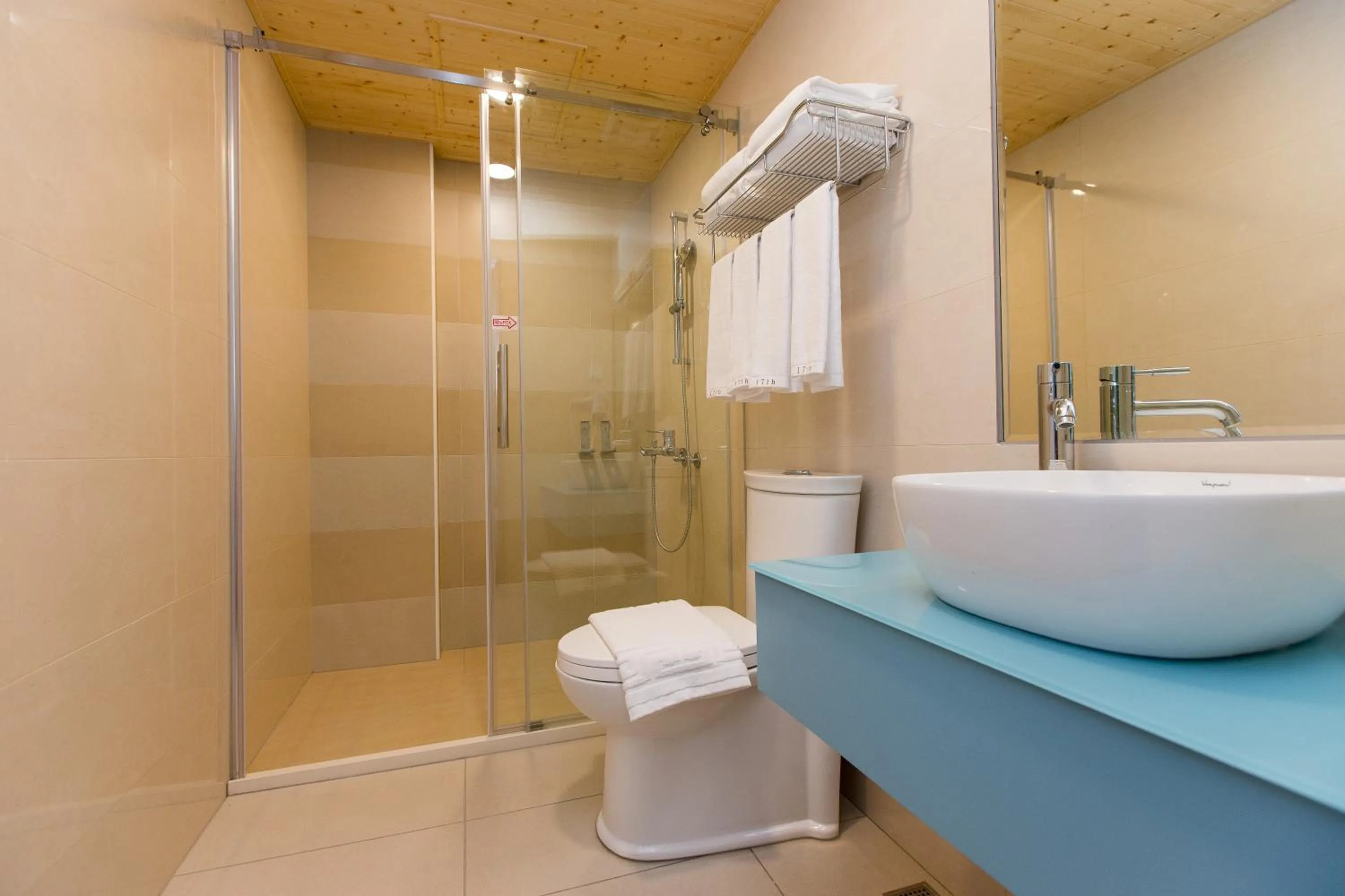 Shower in 17th Summer