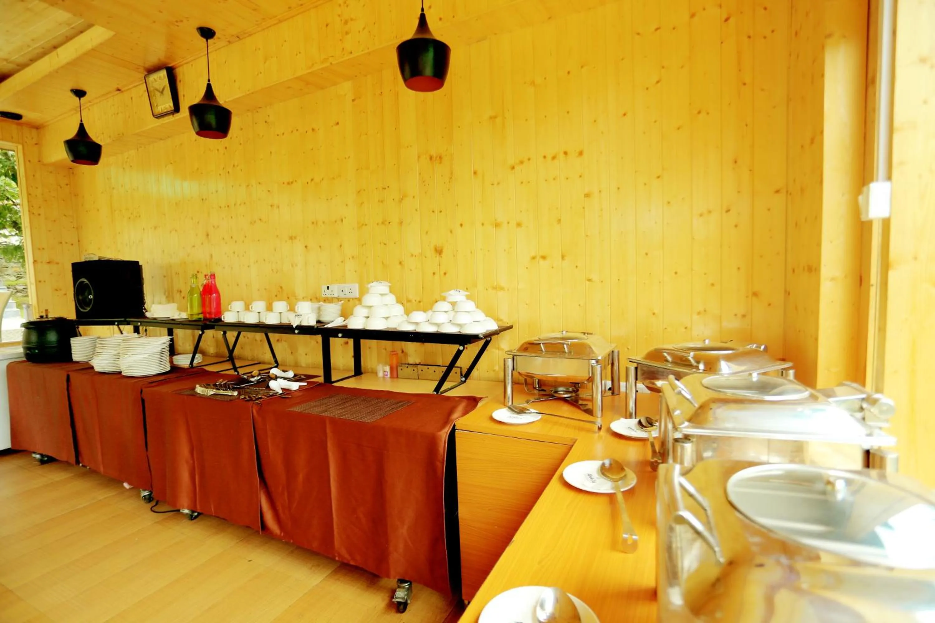 Breakfast in Amara Resorts Manali