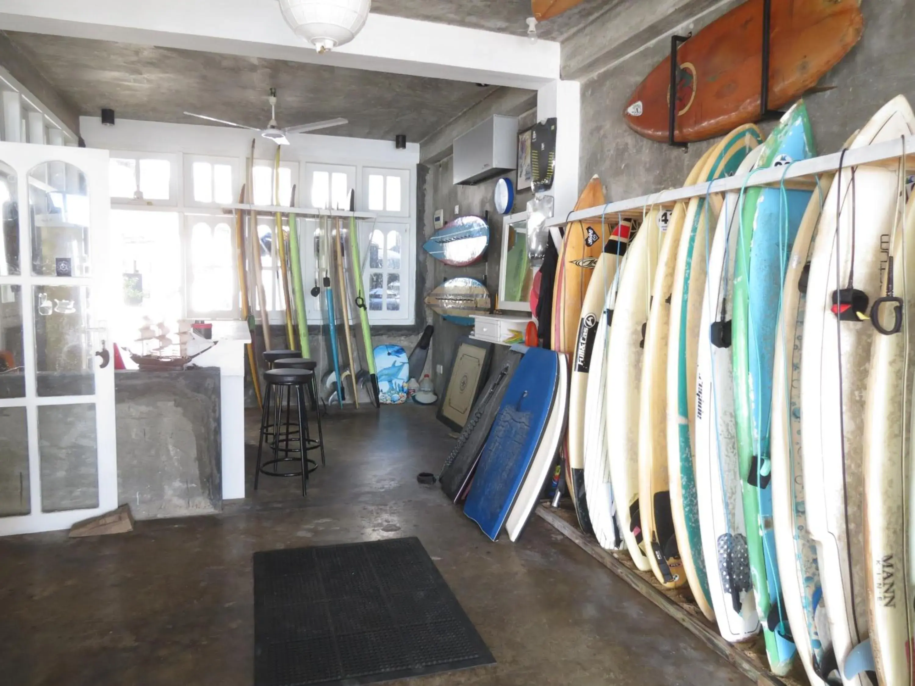 Mountain Wave Hotel and Surfshop Mountain Wave Hotel and Surfshop