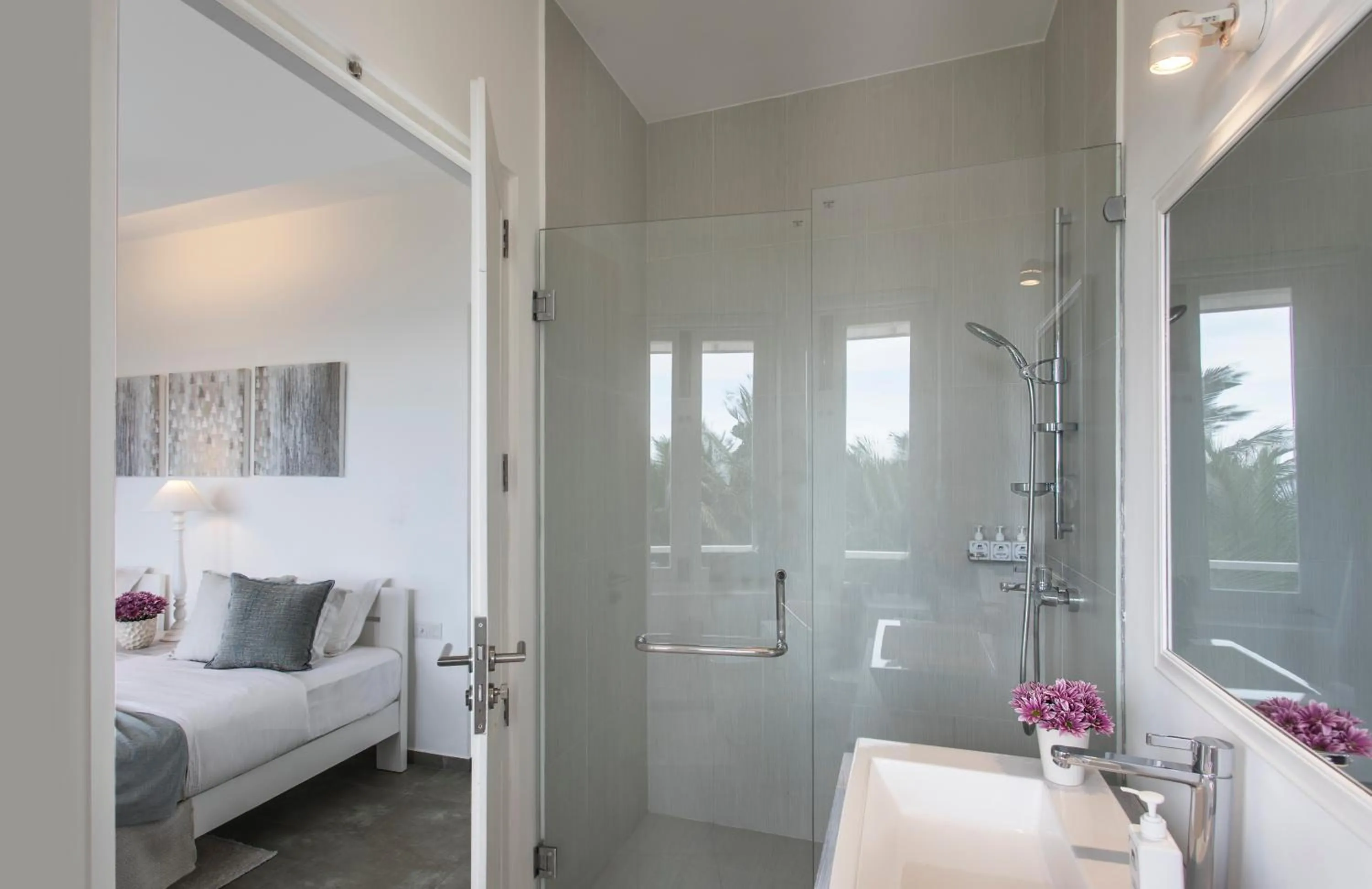 Shower, Bed in The Sandals By Edwards Collection - Balapitiya