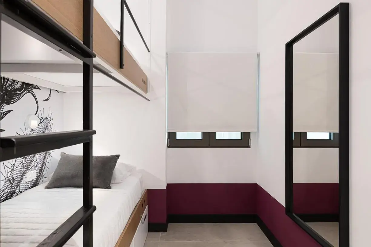 Bed in 4-Bed Female Dormitory Room in Cocoon City Hostel Bed in 4-Bed Female Dormitory Room in Cocoon City Hostel