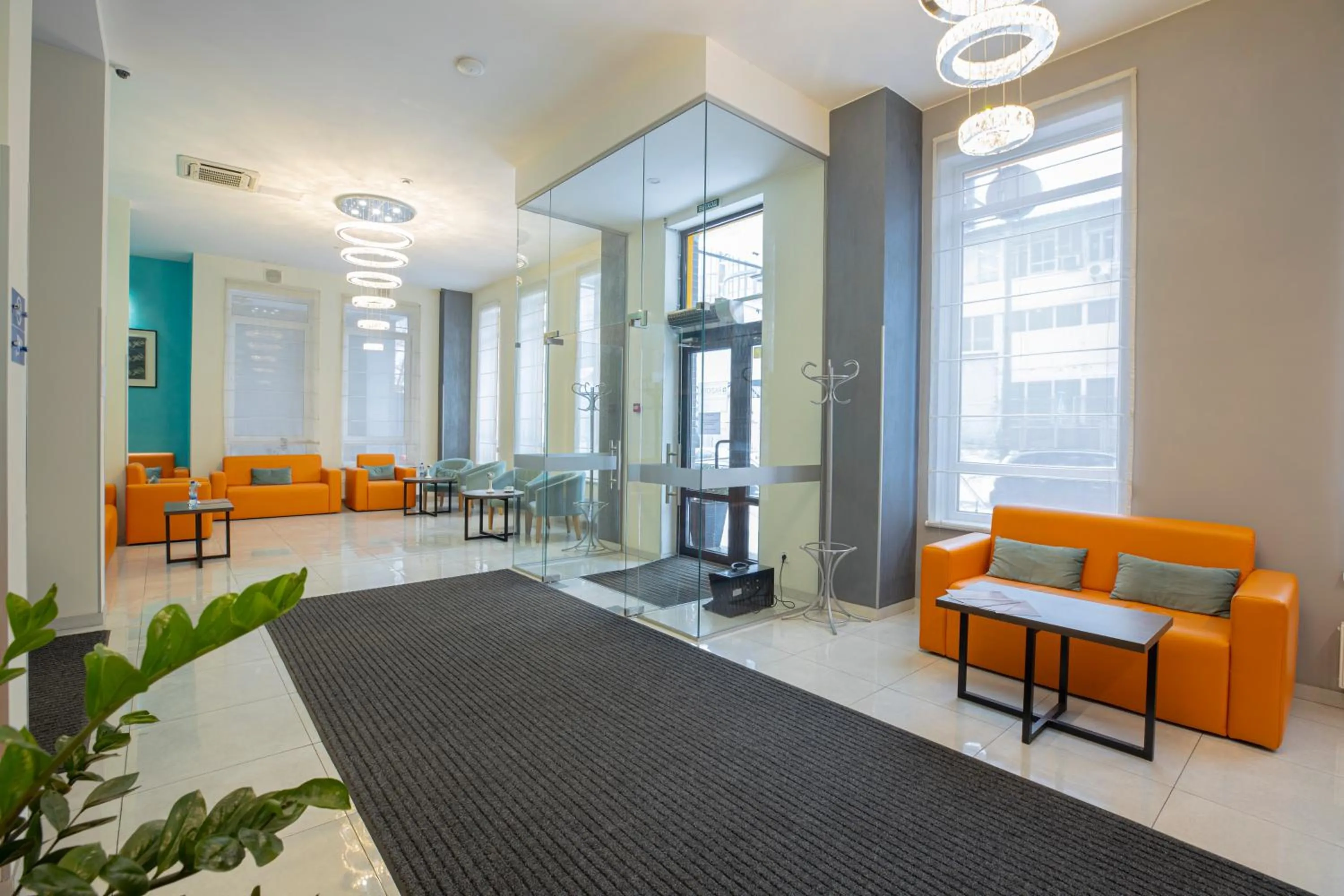 Lobby or reception in Raziotel Kyiv Yamska